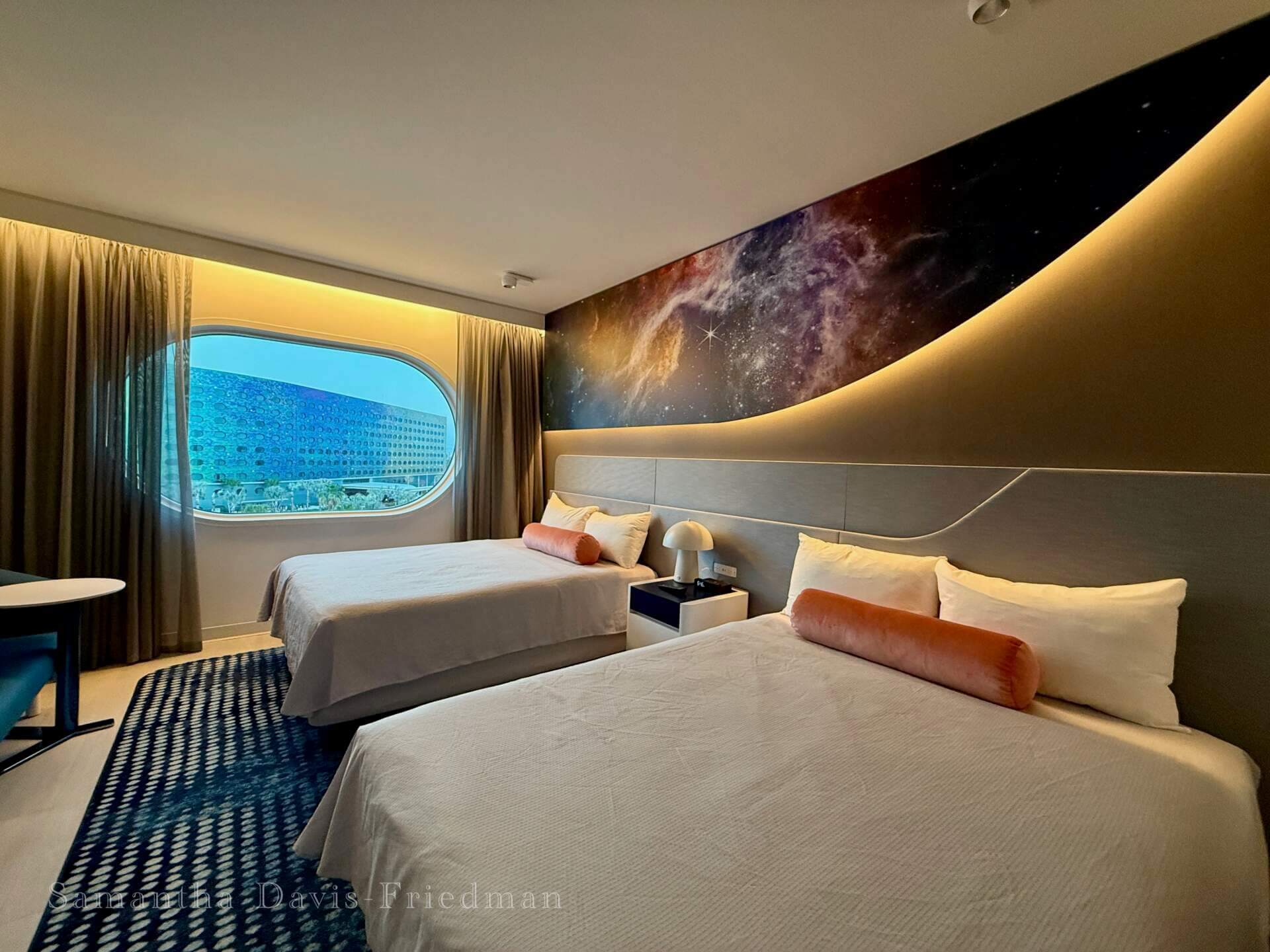 Epic Universe, EPIC UNIVERSE HOTELS: Stella Nova & Terra Luna Are Out of This World