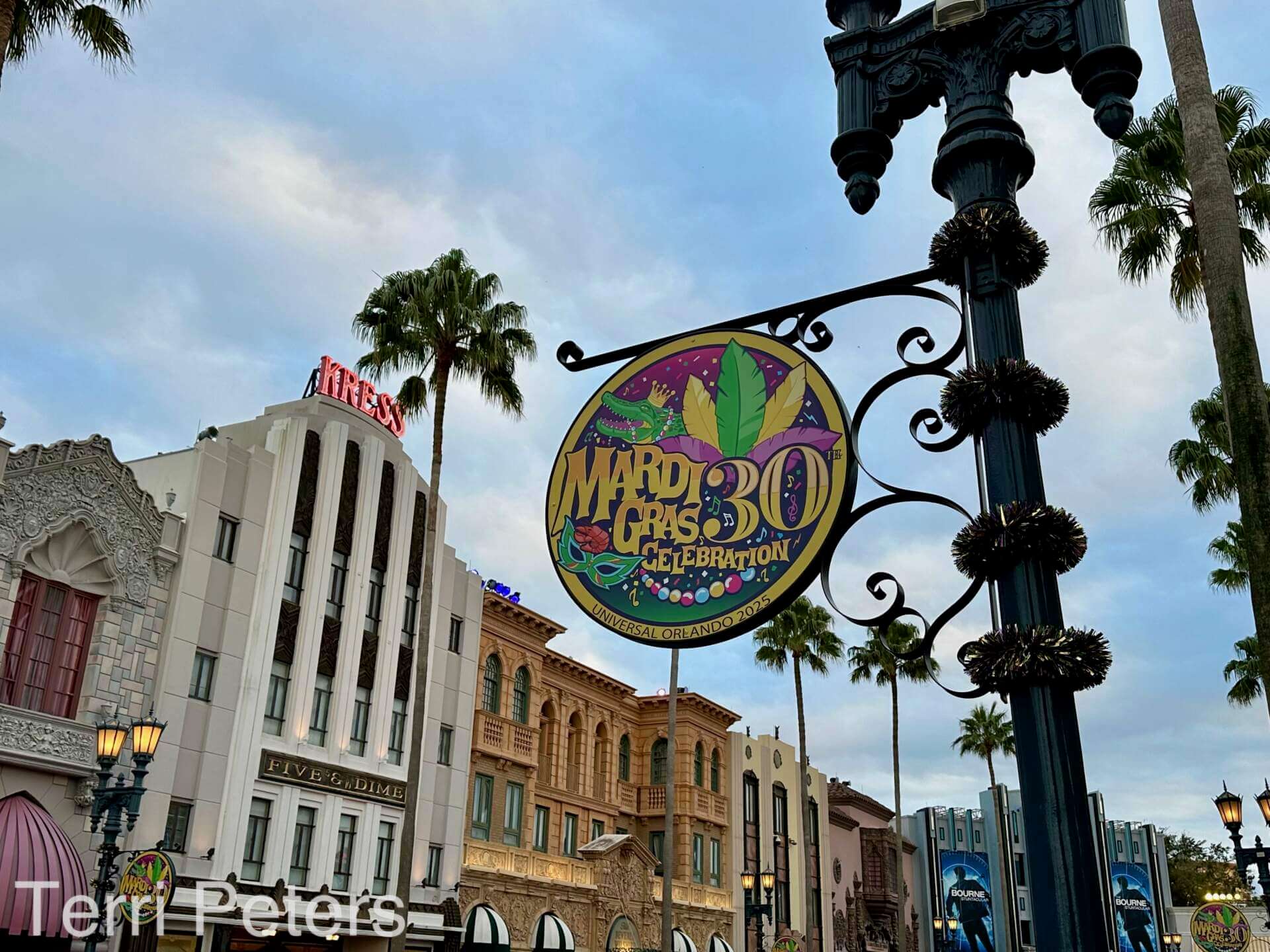Universal Orlando Mardi Gras 2025