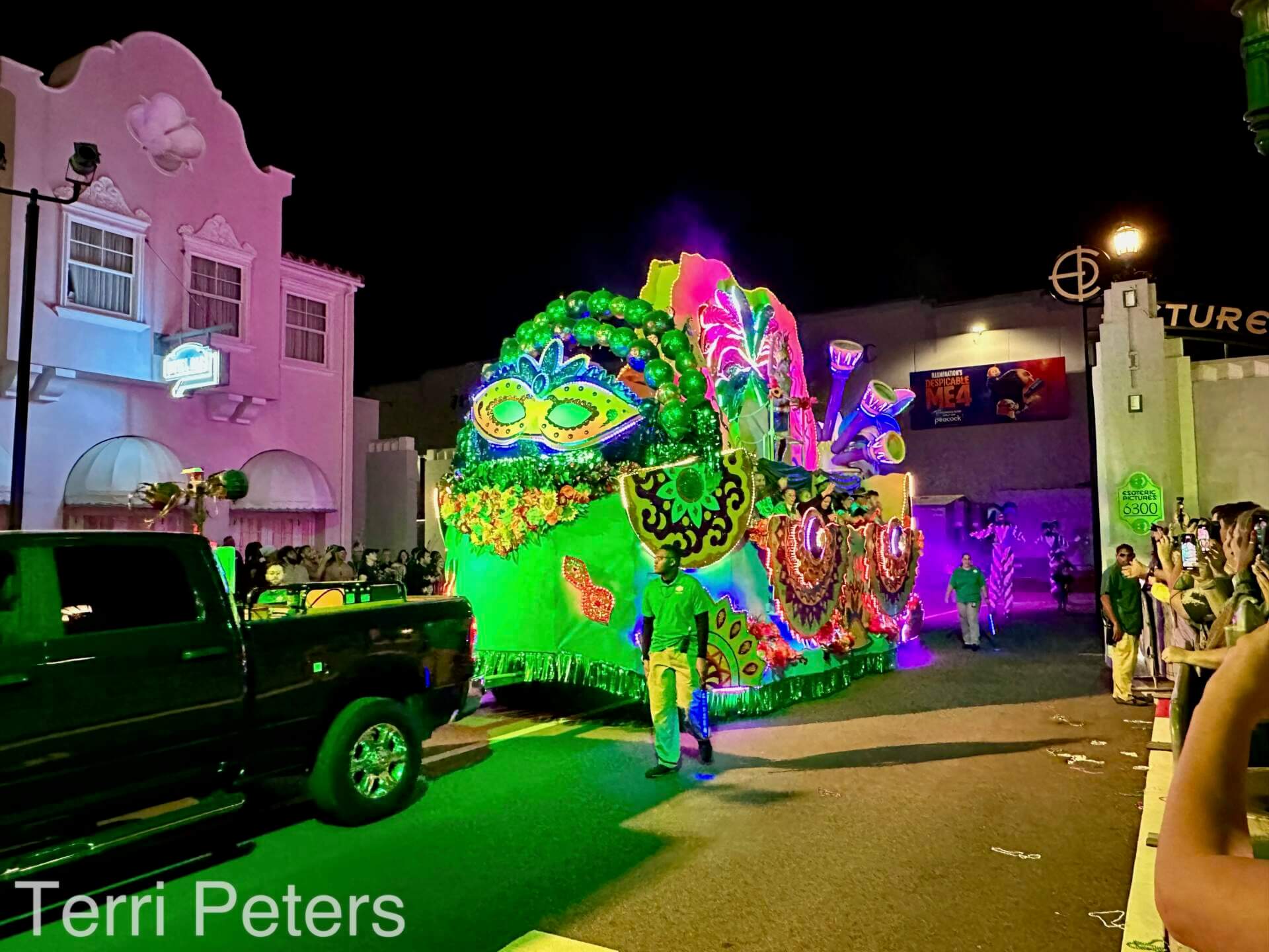 Universal Orlando Mardi Gras, Universal Orlando Mardi Gras 2025: Everything You (and Your Krewe) Need to Know!