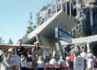 Yesterland: The Yacht Bar in Tomorrowland at Disneyland Yesterland: The Yacht Bar in Tomorrowland at Disneyland