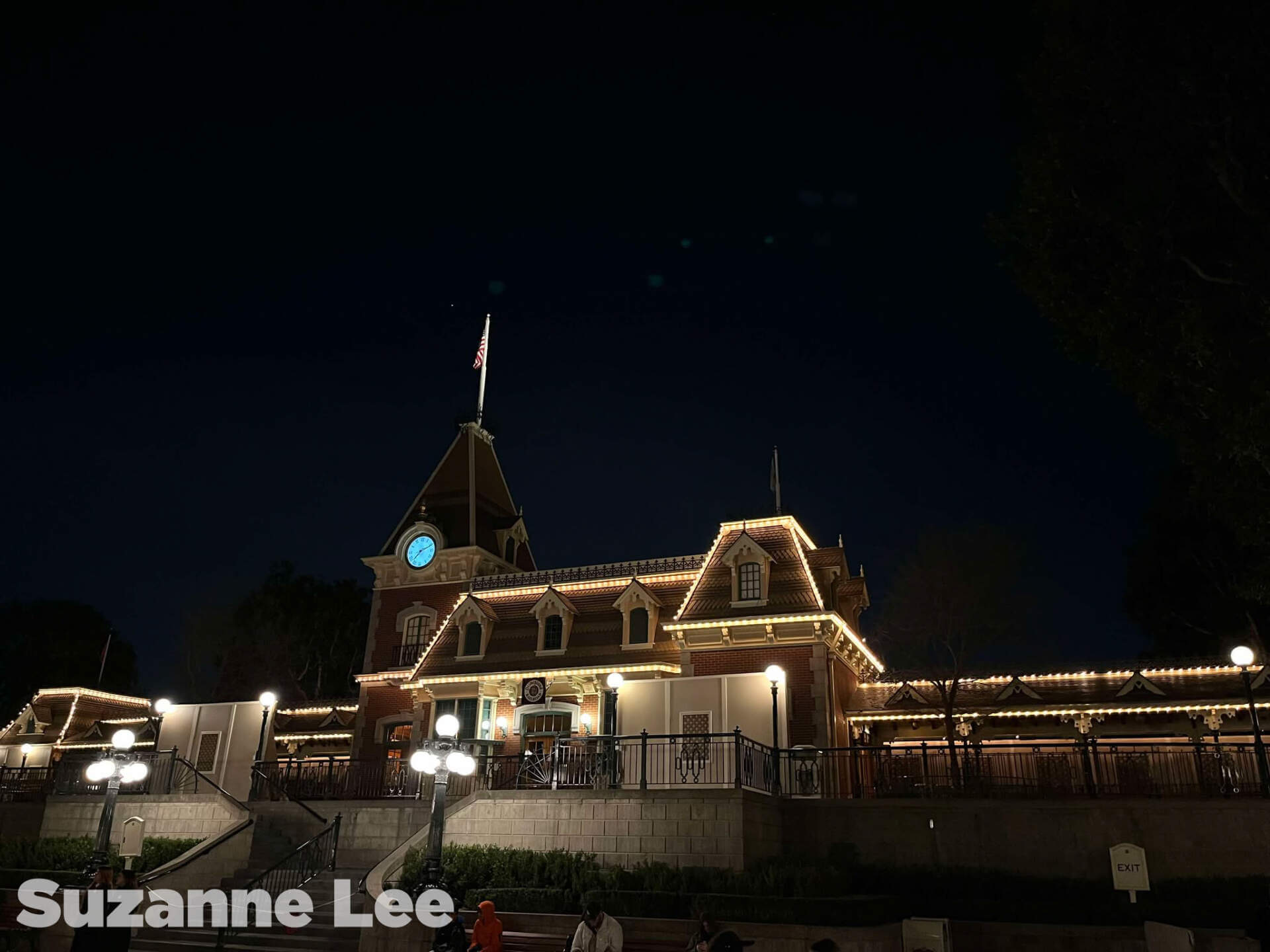 , DISNEYLAND UPDATE: Skywalker Steps In, Red Car Rolls Out & Mystery Solved!
