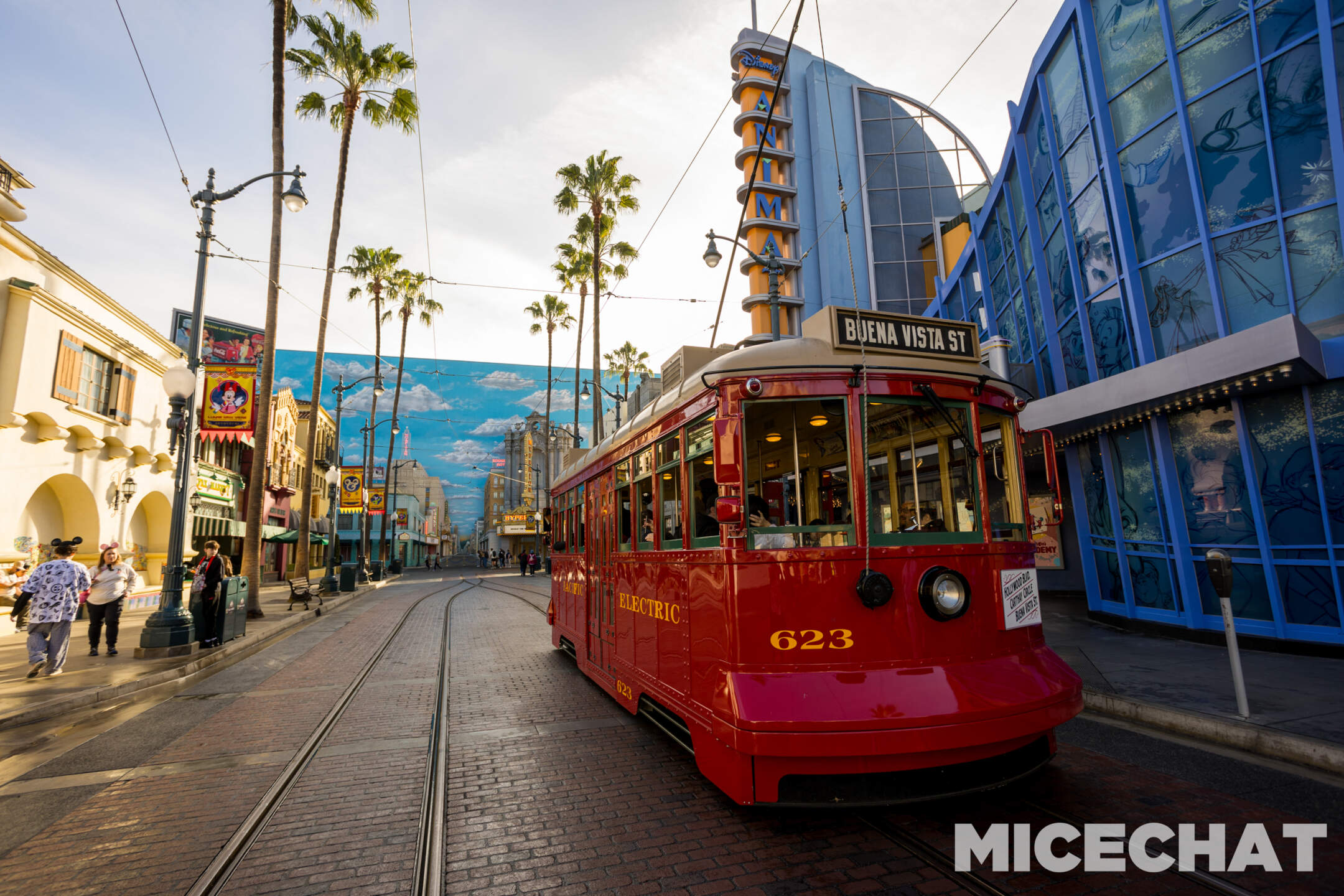 , DISNEYLAND UPDATE: Skywalker Steps In, Red Car Rolls Out & Mystery Solved!