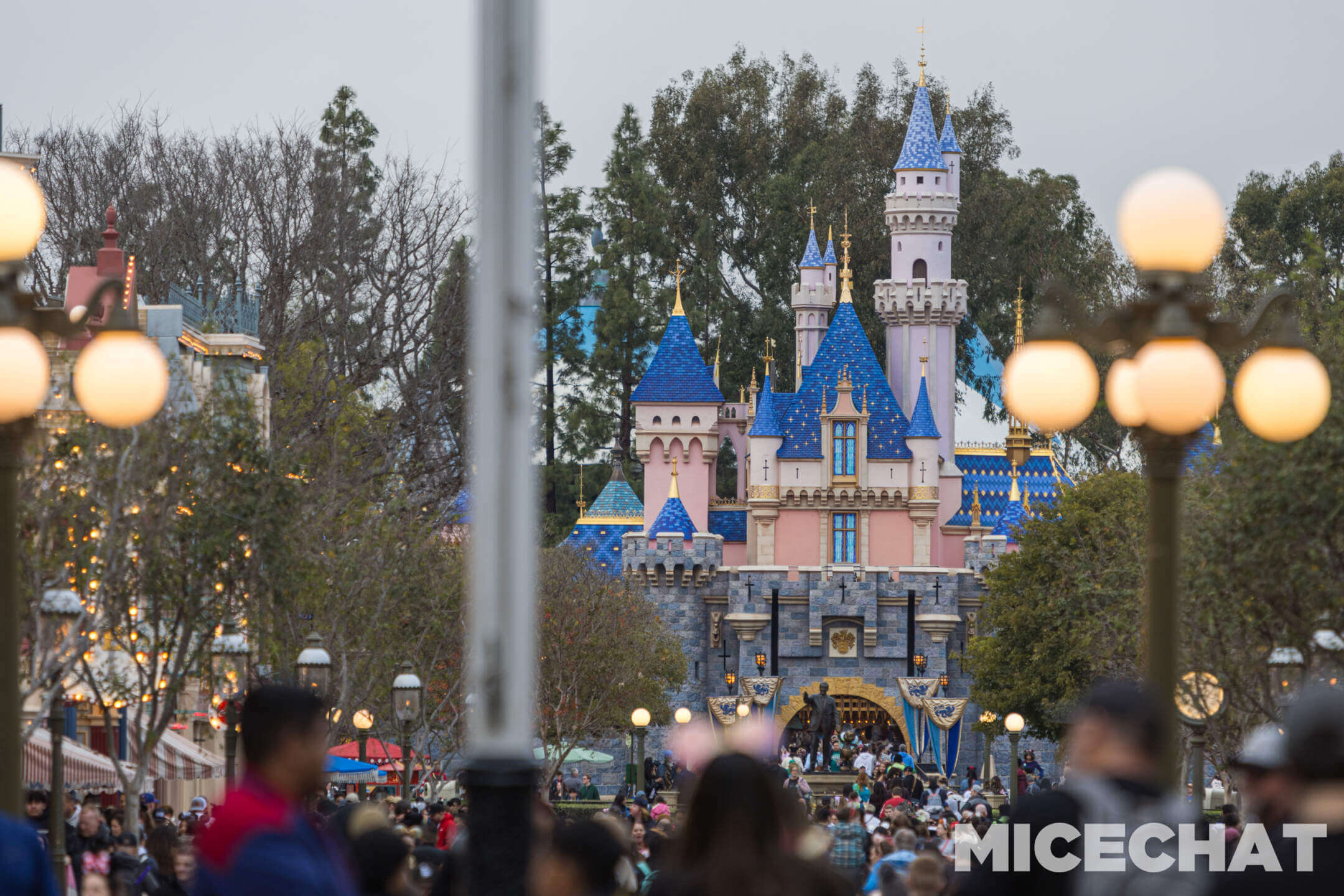 , DISNEYLAND UPDATE: Skywalker Steps In, Red Car Rolls Out & Mystery Solved!
