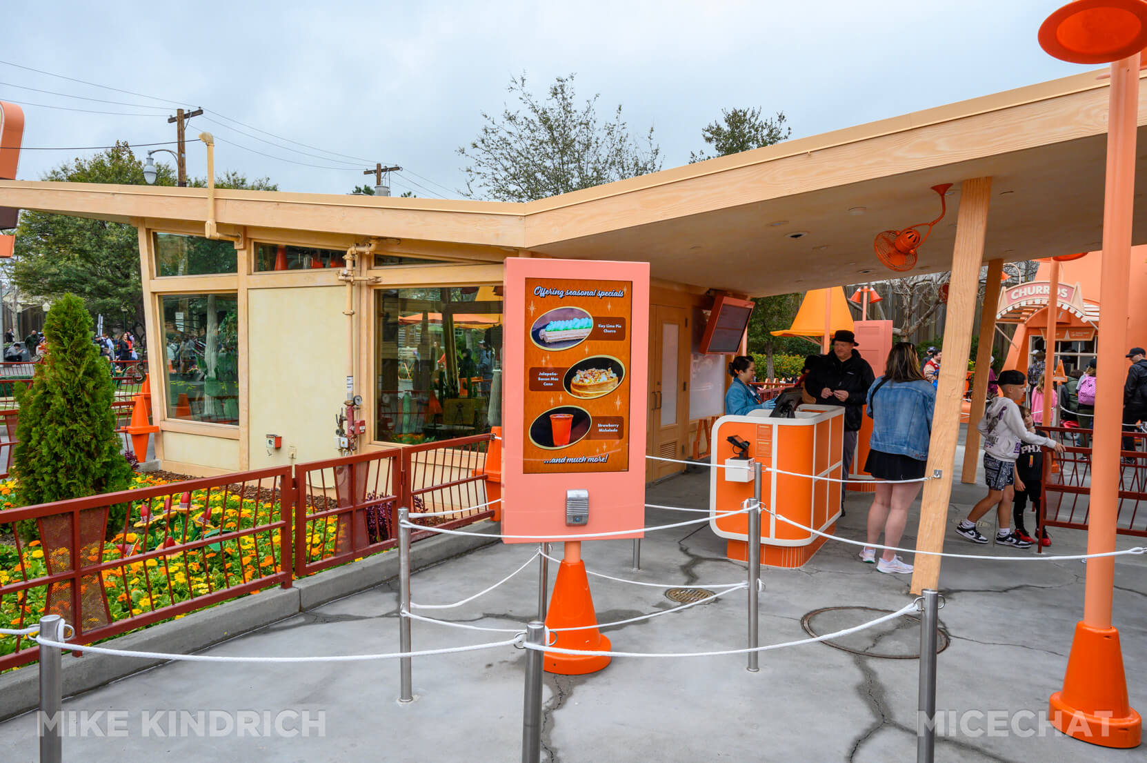 , DISNEYLAND UPDATE: Skywalker Steps In, Red Car Rolls Out & Mystery Solved!
