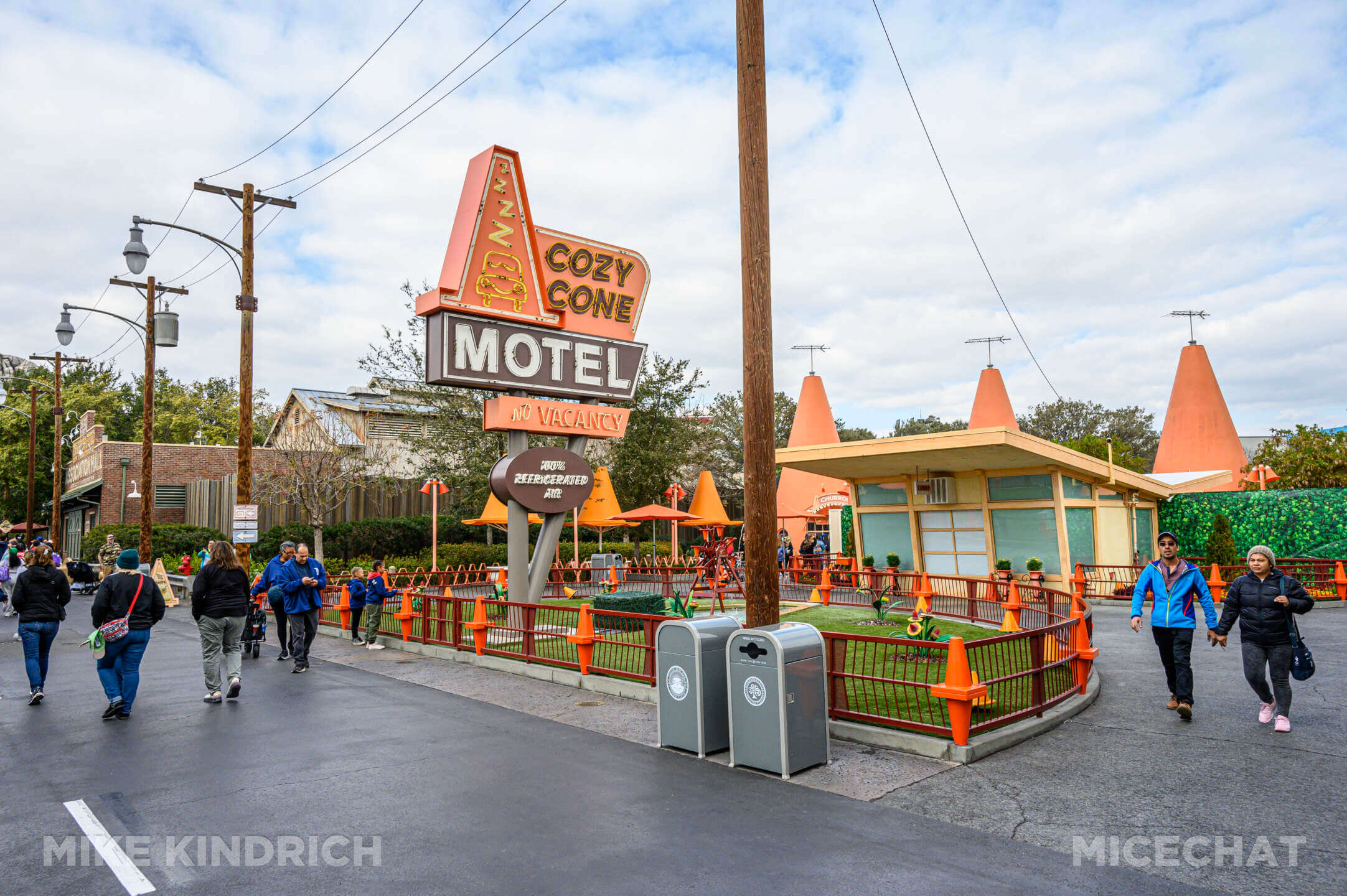 Disneyland Holiday, Your Guide to Disneyland Holiday Time 2025 – Food, Entertainment, Merch & More