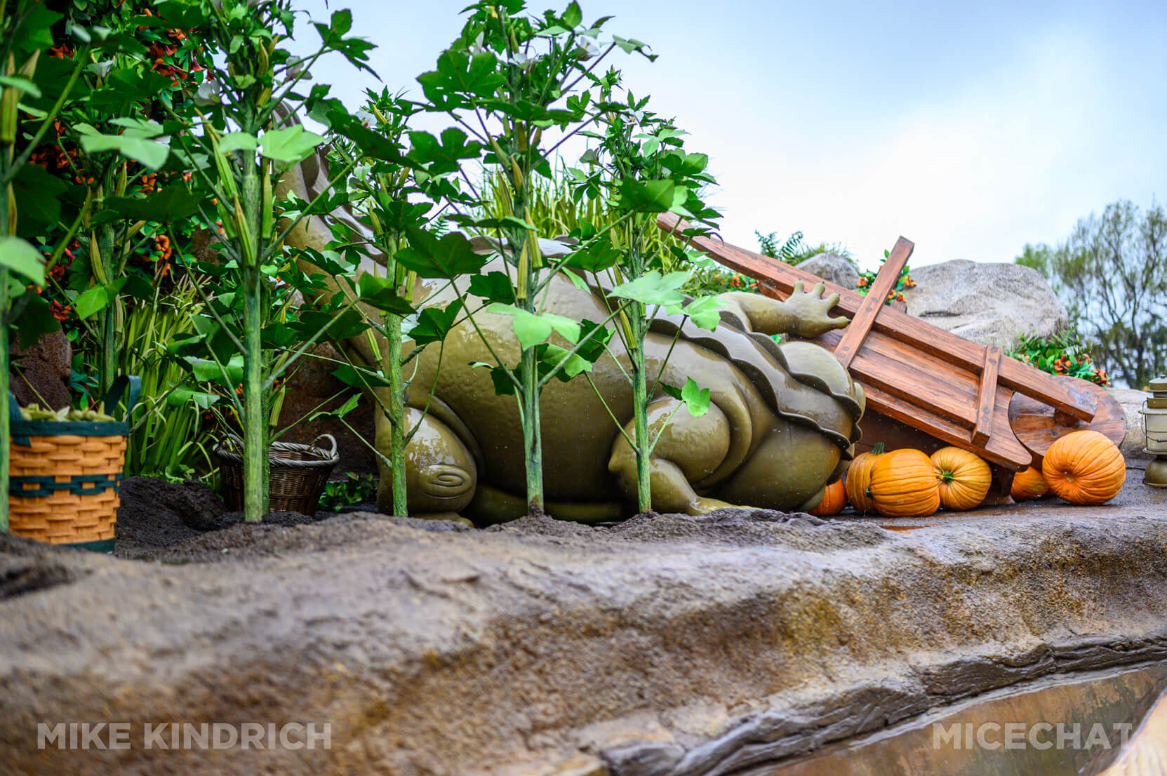 , DISNEYLAND UPDATE – Stormy Skies, Rising Moons & Delayed Debuts