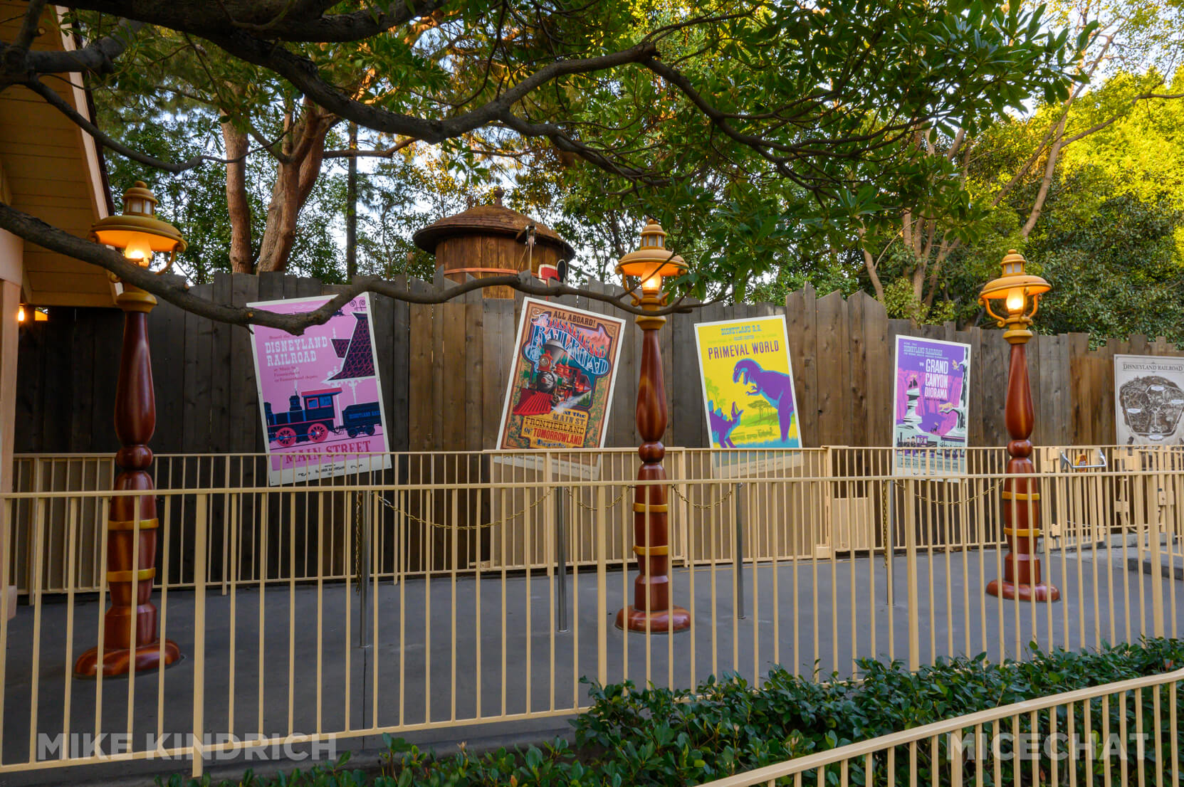 , DISNEYLAND UPDATE: End of the Line & Blasts from the Past!
