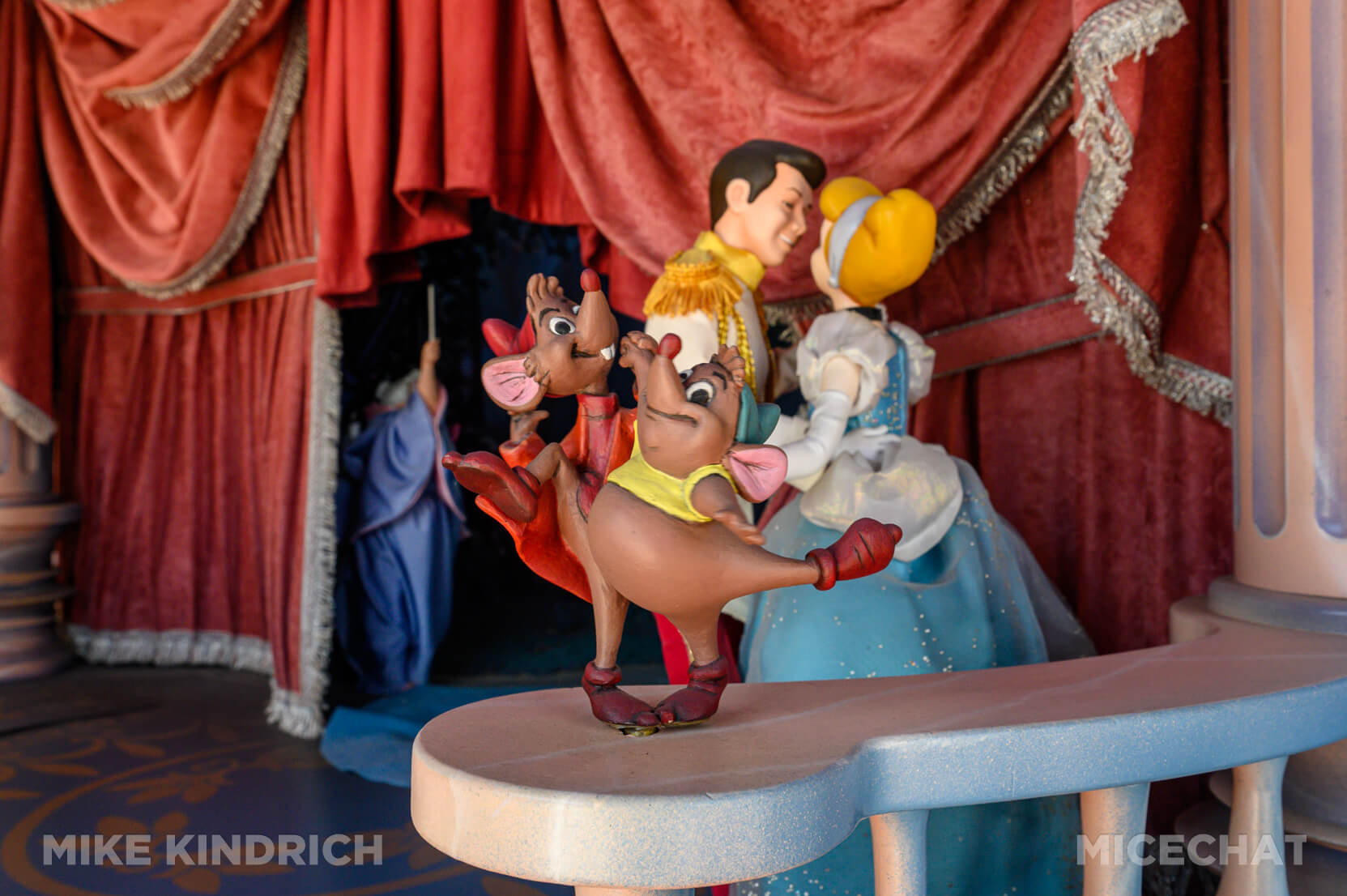 , DISNEYLAND UPDATE: Festival Bites, Soarin&rsquo; Flights & Crowds in Sight!