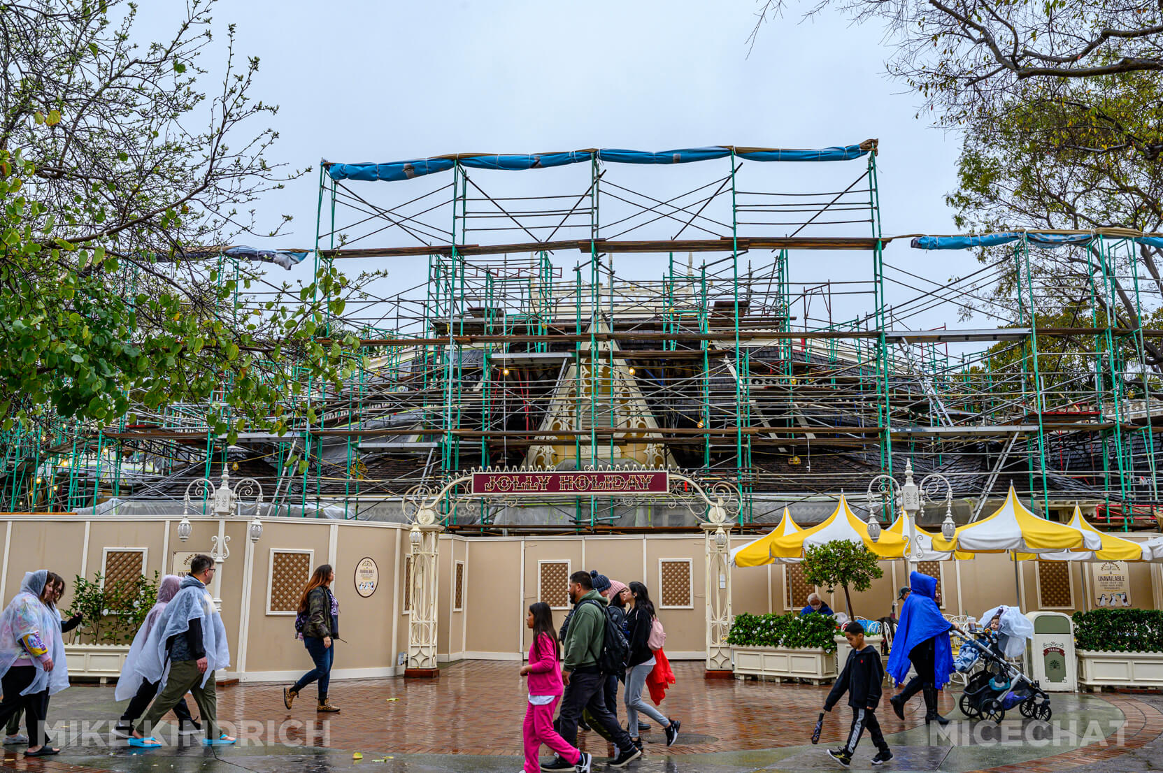 , DISNEYLAND UPDATE – Stormy Skies, Rising Moons & Delayed Debuts