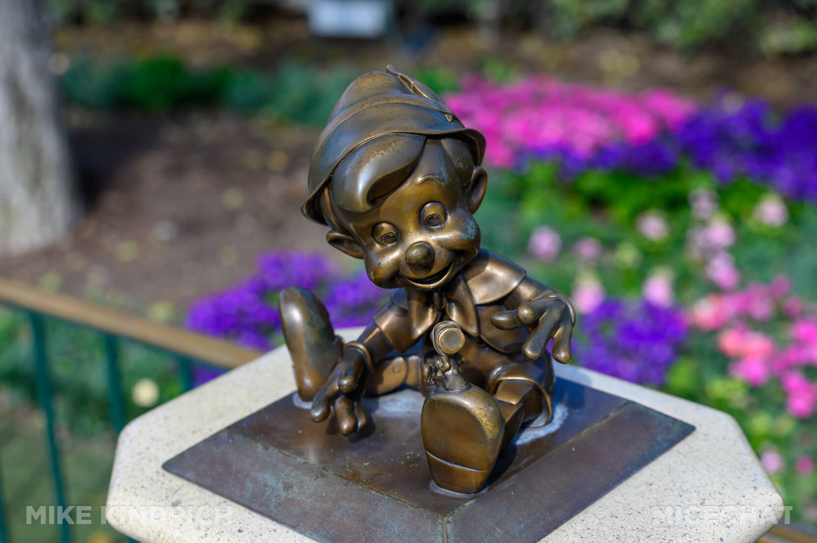 , DISNEYLAND UPDATE: Festival Bites, Soarin&rsquo; Flights & Crowds in Sight!