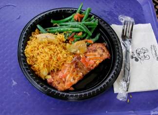 Yesterland: Tusker House Restaurant (1998-2007) in Harambe Village