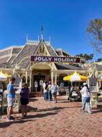 disneyland food jolly holiday reopened crowds MiceChat