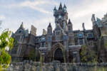 156_Universal Epic Universe_Dark Universe Frankenstein Manor evening