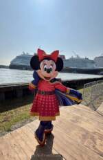 DCL-Destiny-Float-Out-Minnie