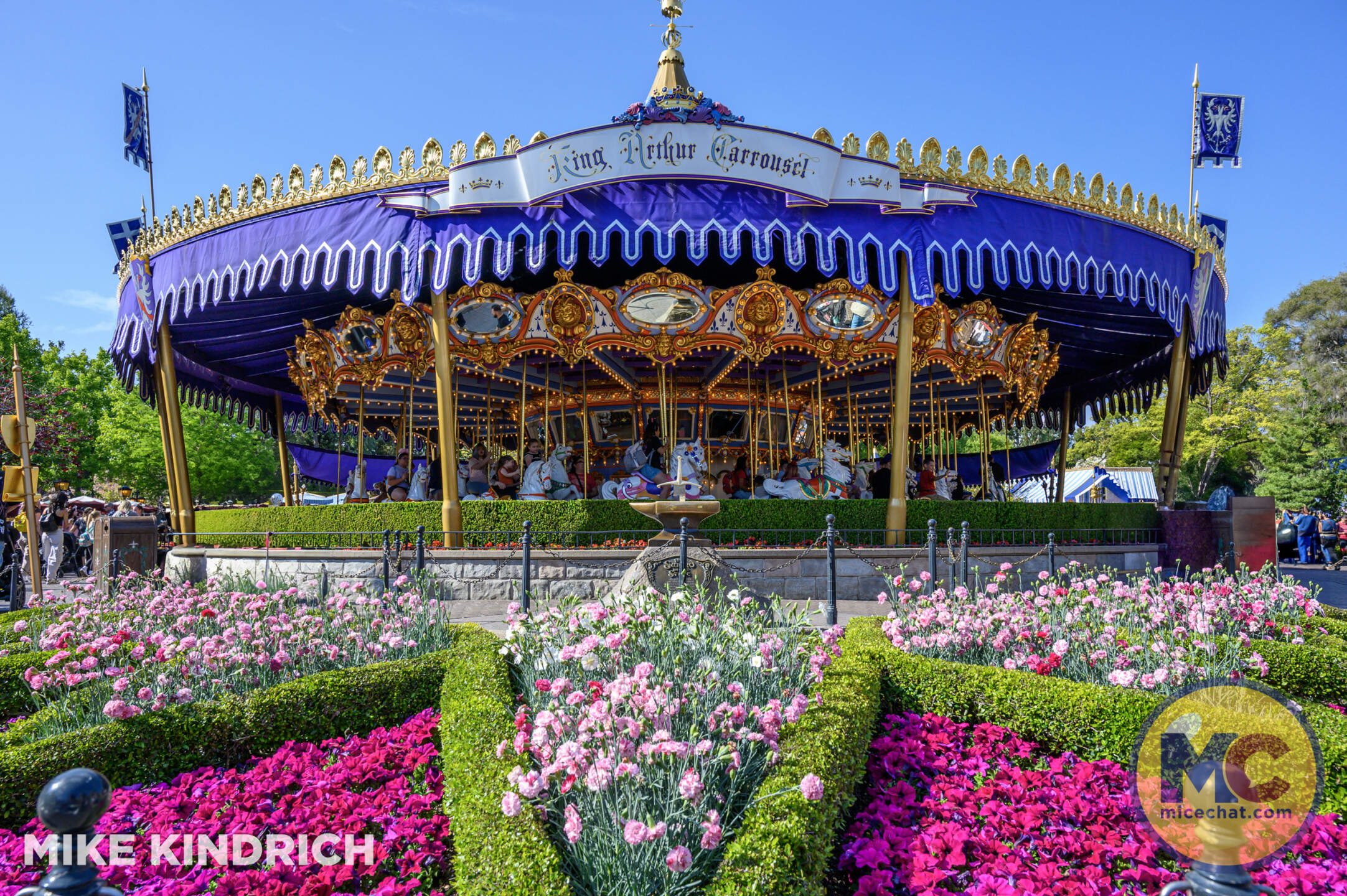 , DISNEYLAND UPDATE: Park Glow-Up, Red Guardian Drops In & Storefront Shake-Ups!