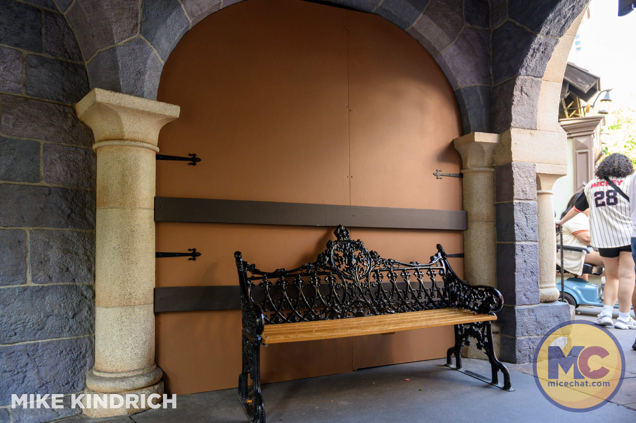 , DISNEYLAND UPDATE: Park Glow-Up, Red Guardian Drops In & Storefront Shake-Ups!