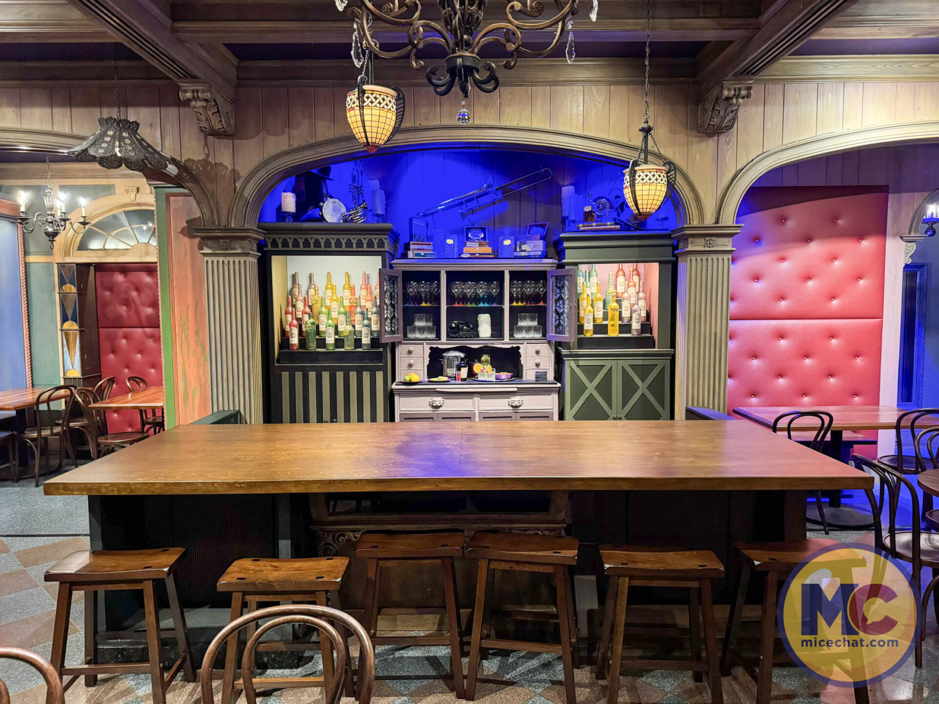 , DISNEYLAND UPDATE: Park Glow-Up, Red Guardian Drops In & Storefront Shake-Ups!