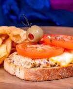 Hooks-Galley-Tuna-Melt-Disneyland-70th-Food