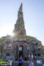 Universal Epic Universe How to train your dragon Mead Hall Front MiceChat
