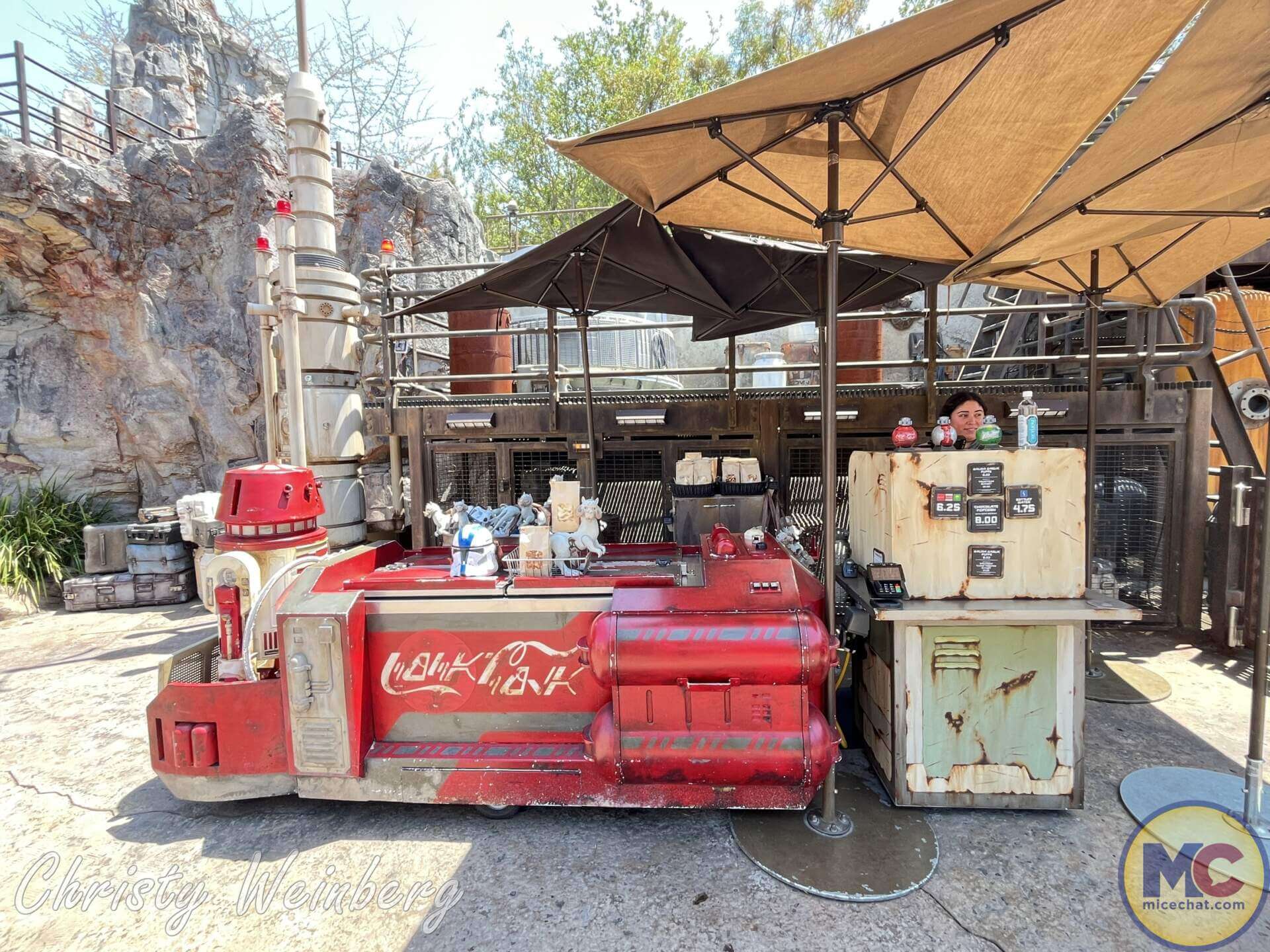 Coca-Cola x Star Wars, Coca-Cola x Star Wars: 30 New Designs, Disney Parks Exclusives & AR Fun!