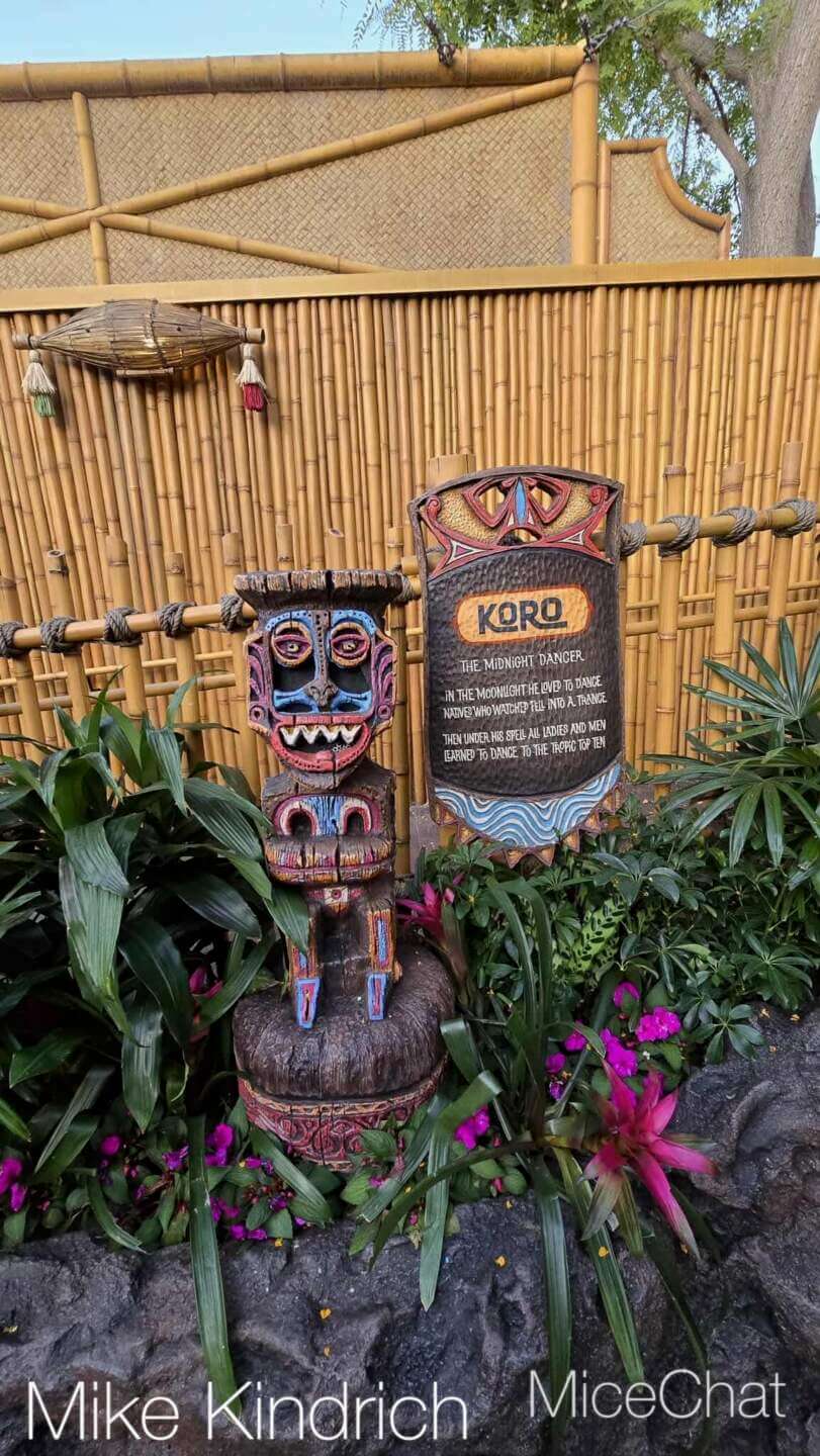 , DISNEYLAND UPDATE: Pirates Unplugged, Leota’s Legacy & Bubble Bonanza