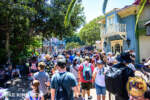 Disneyland_Adventureland_Crowds_Pinch Point at Indi and Treehouse
