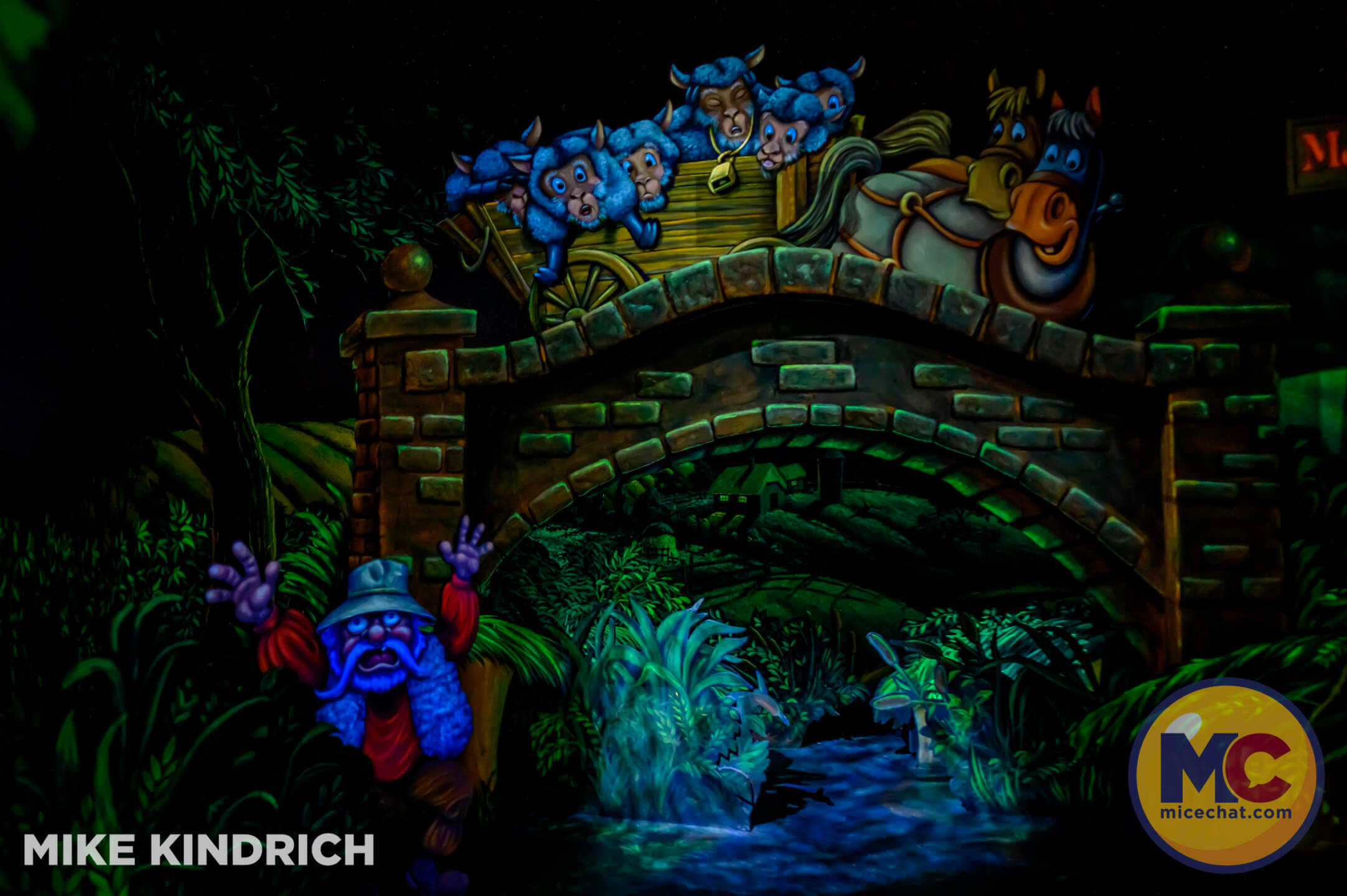 , DISNEYLAND UPDATE: Pirates Unplugged, Leota’s Legacy & Bubble Bonanza