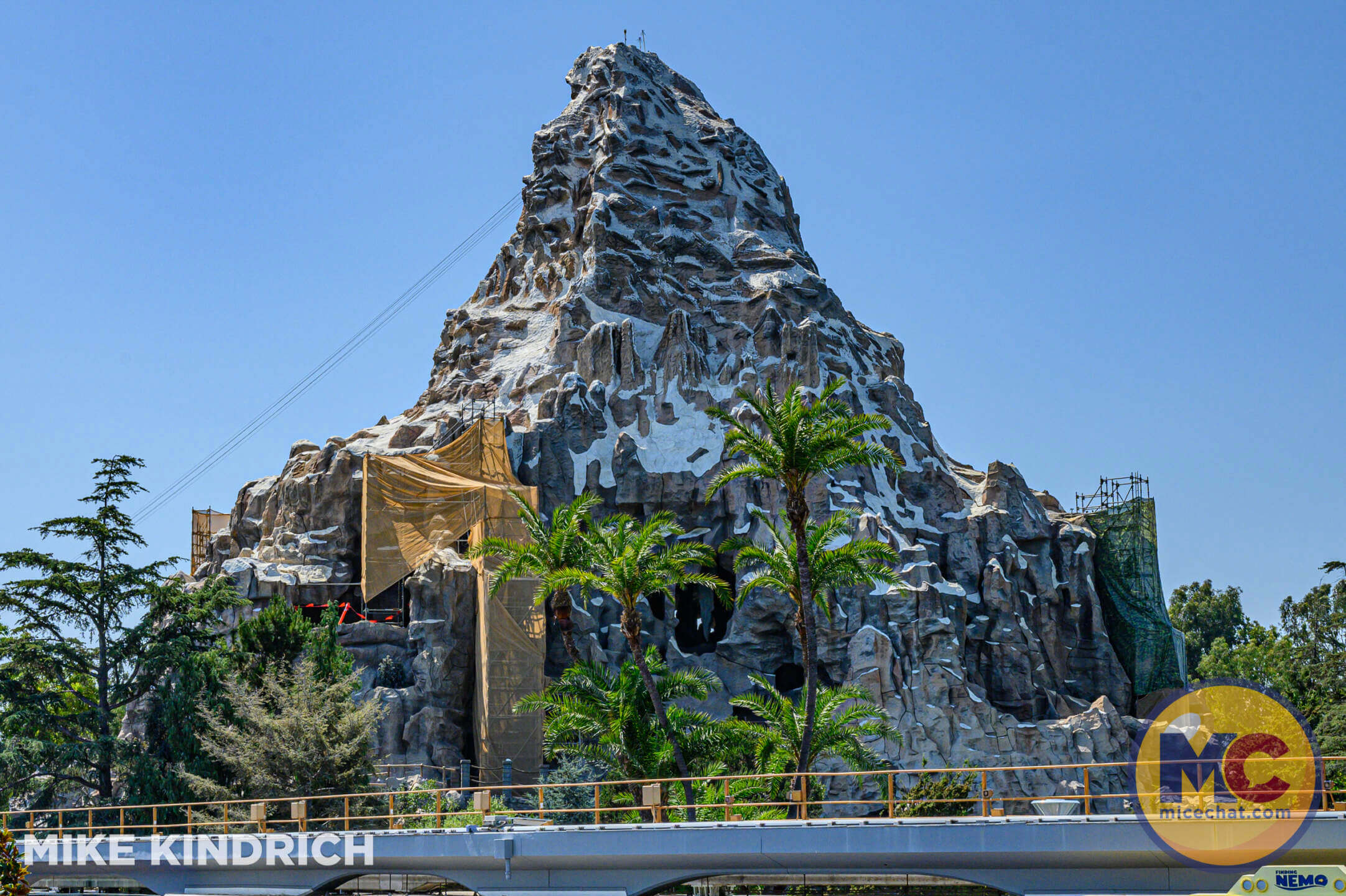 , DISNEYLAND UPDATE: Pirates Unplugged, Leota’s Legacy & Bubble Bonanza