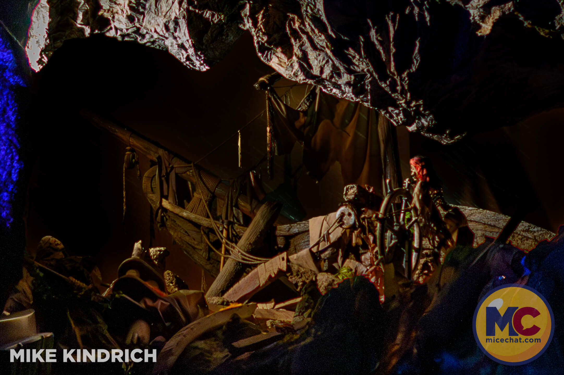 , DISNEYLAND UPDATE: Pirates Unplugged, Leota’s Legacy & Bubble Bonanza