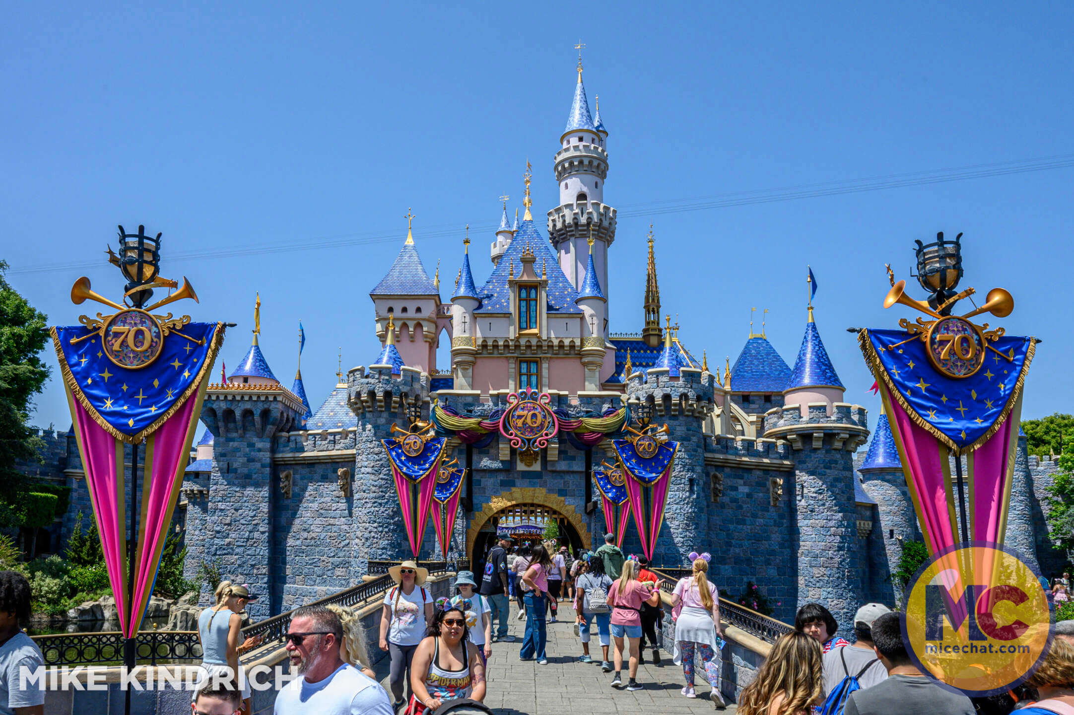 , DISNEYLAND UPDATE: Kim&rsquo;s Goodbye, Coco&rsquo;s Hello, Pandora Puzzlement & Construction Craziness!
