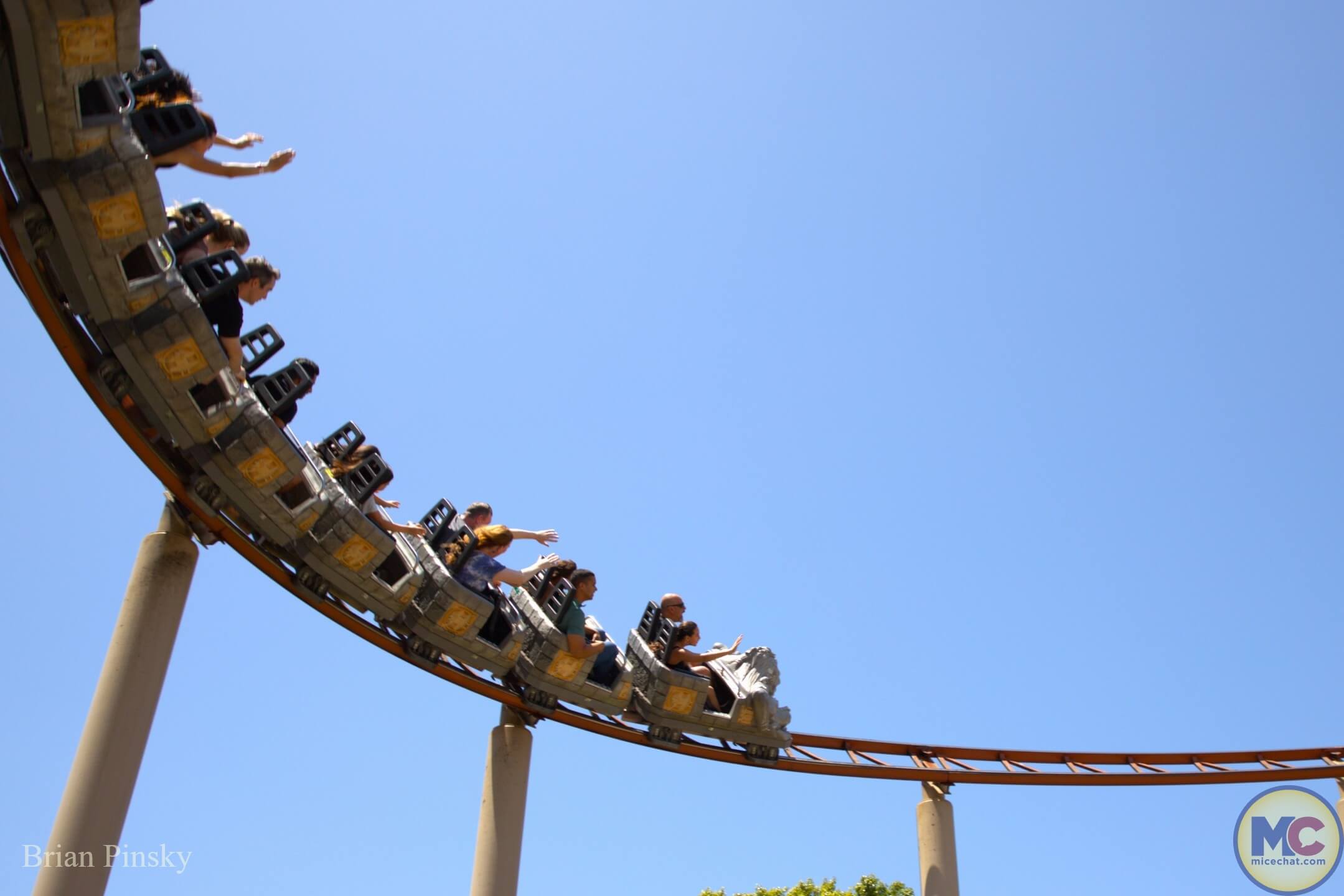 Knott&rsquo;s Berry Farm construction update, Knott’s Berry Farm Update: Loops, Splashes, and Season Passes