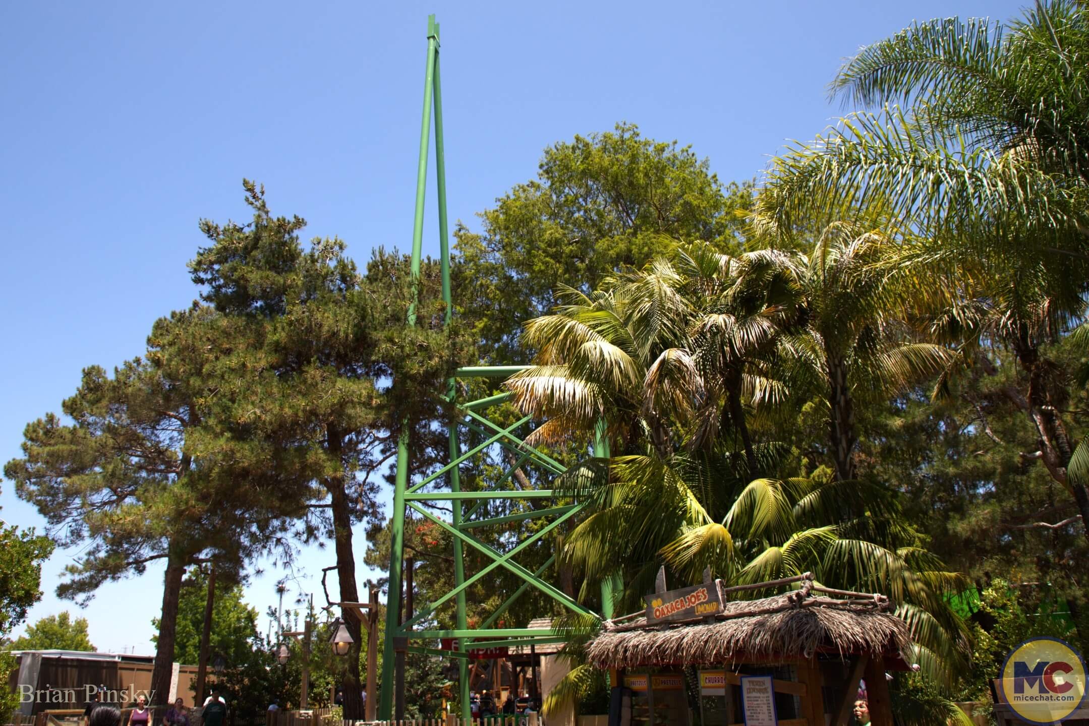 Knott’s Berry Farm construction update, Knott’s Berry Farm Update: Loops, Splashes, and Season Passes