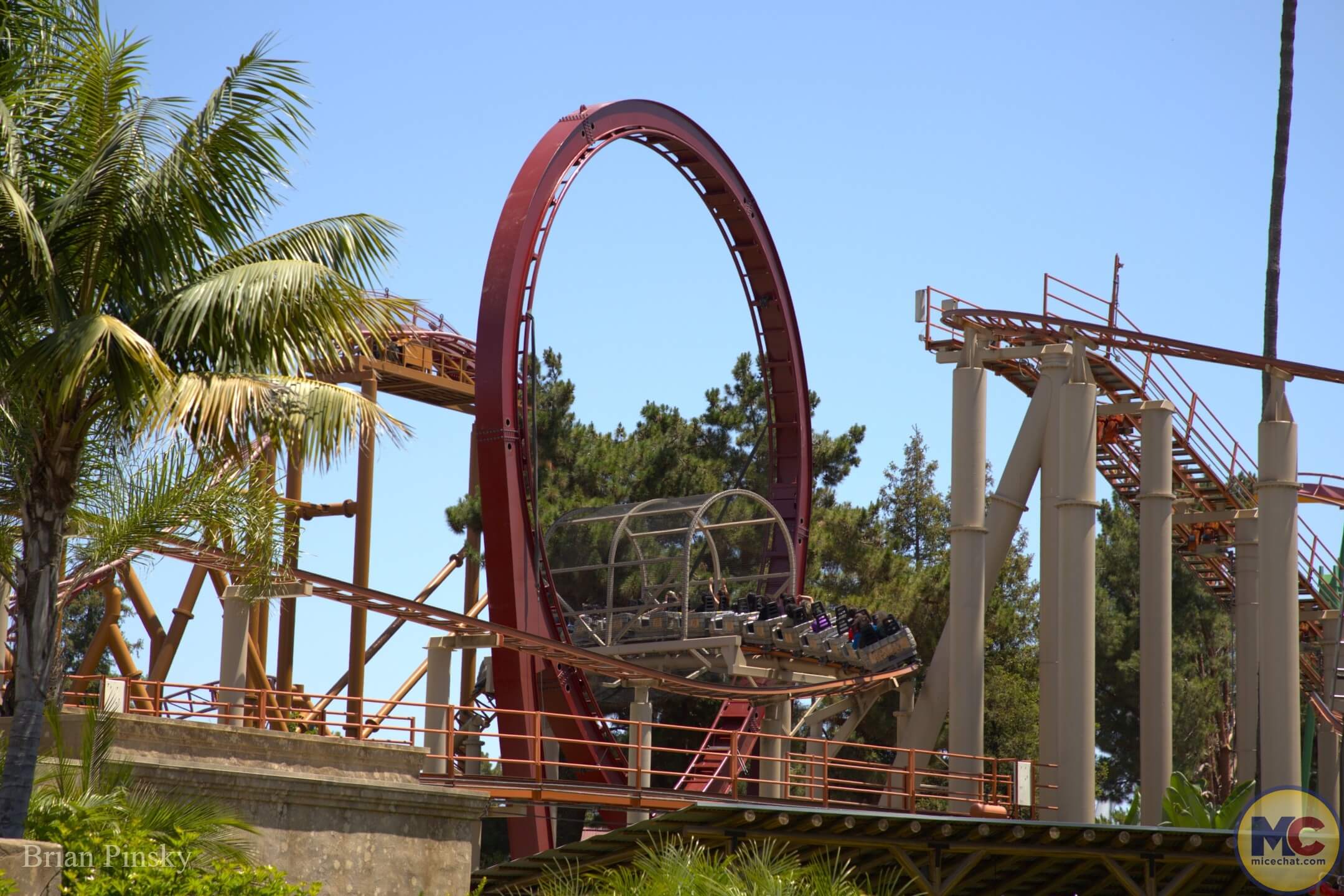 Knott’s Berry Farm construction update, Knott’s Berry Farm Update: Loops, Splashes, and Season Passes