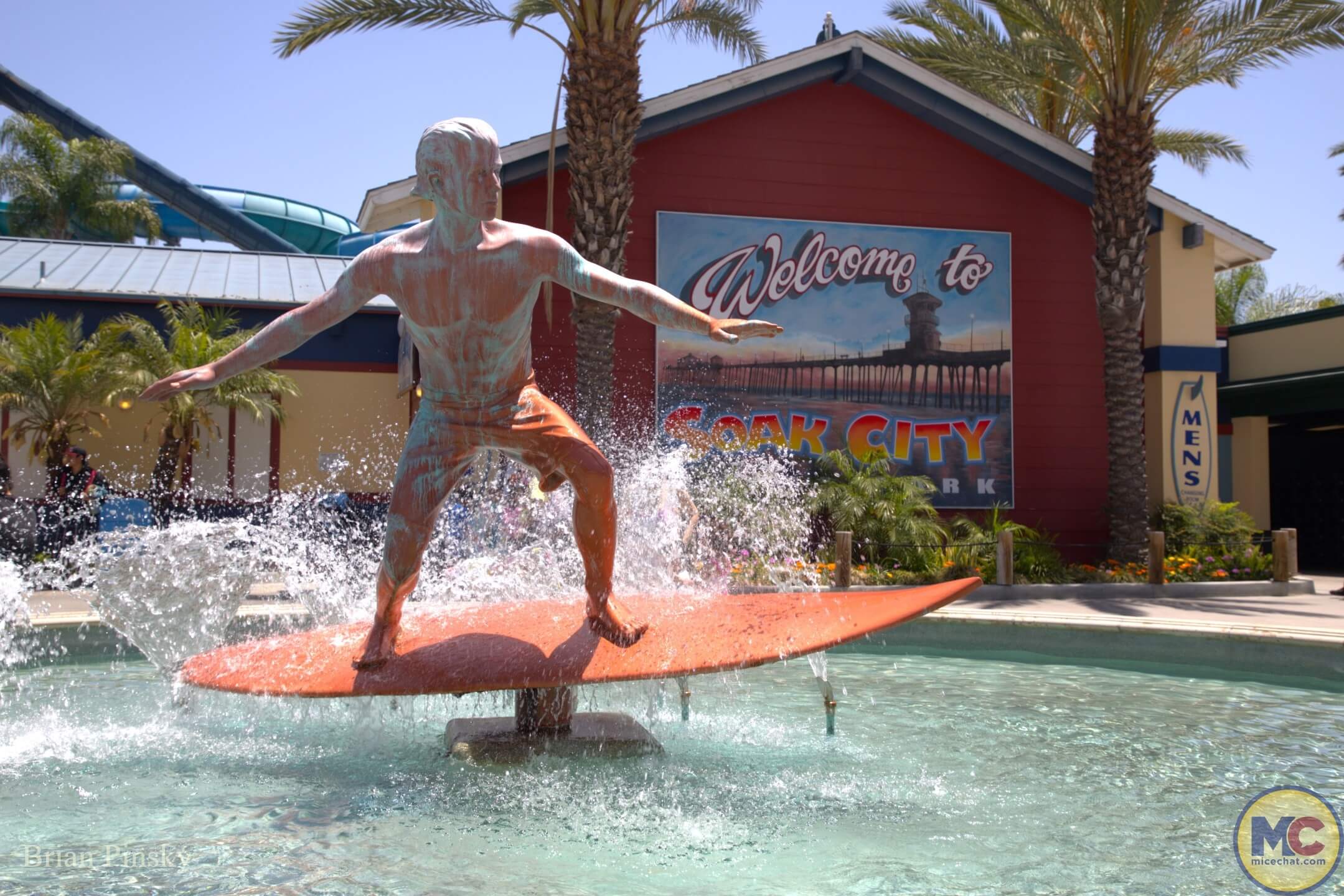 Knott’s Berry Farm construction update, Knott’s Berry Farm Update: Loops, Splashes, and Season Passes