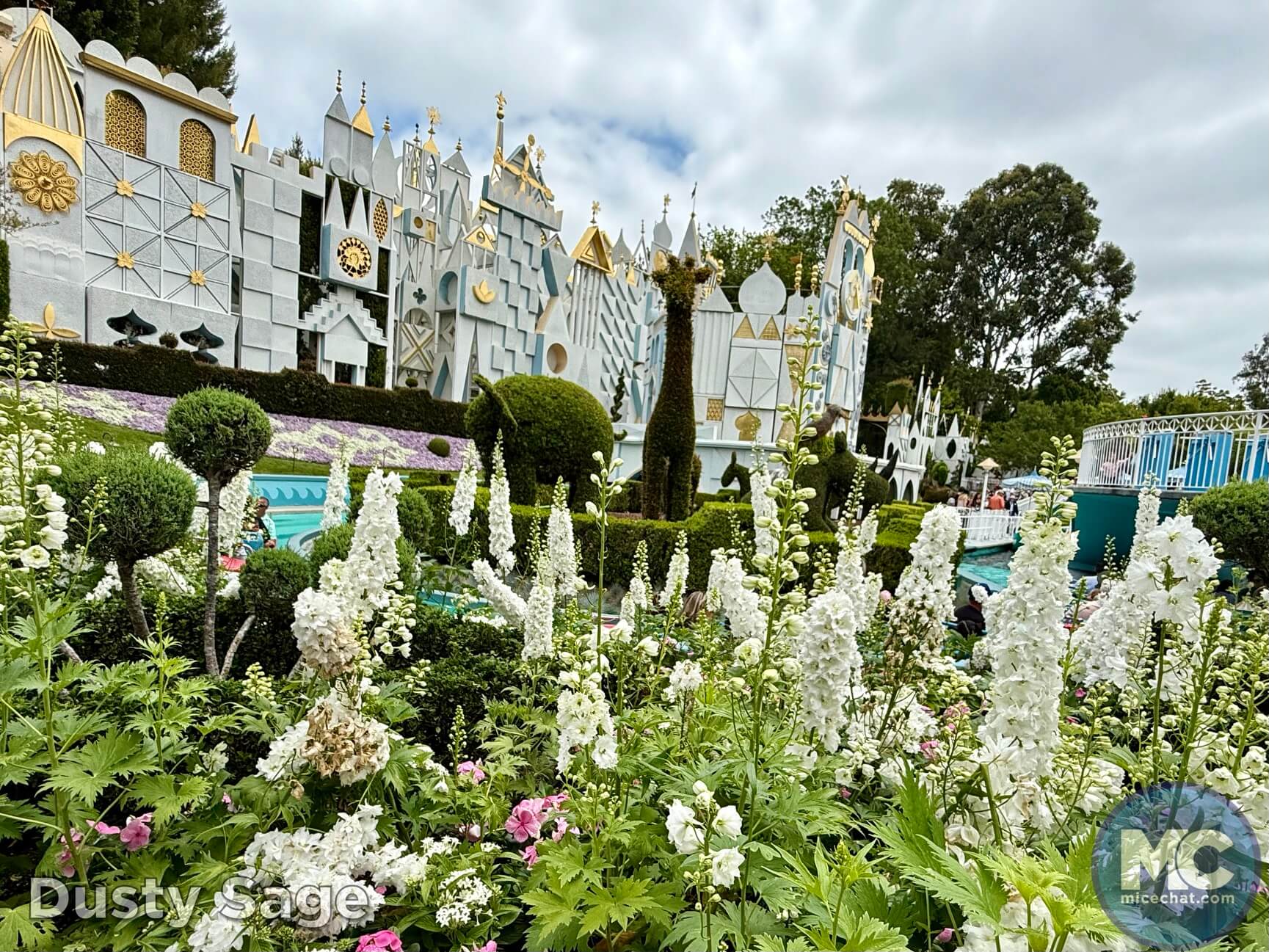 , DISNEYLAND UPDATE: Kim&rsquo;s Goodbye, Coco&rsquo;s Hello, Pandora Puzzlement & Construction Craziness!