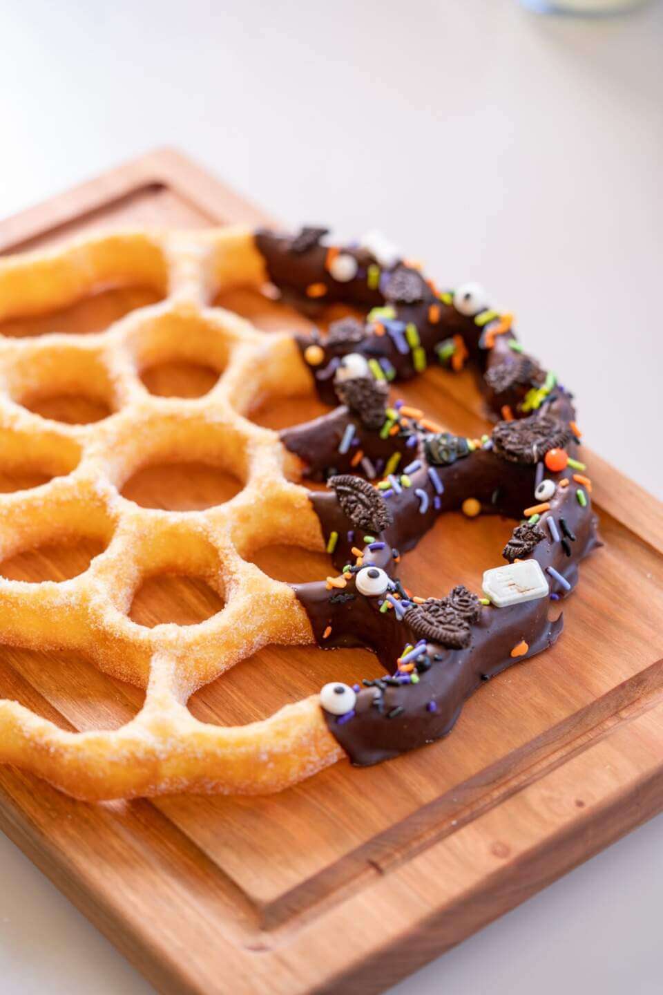 Halloween Time Disneyland 2025, DISNEYLAND HALLOWEEN TREATS 2025: Eat, Drink & Be Scary!