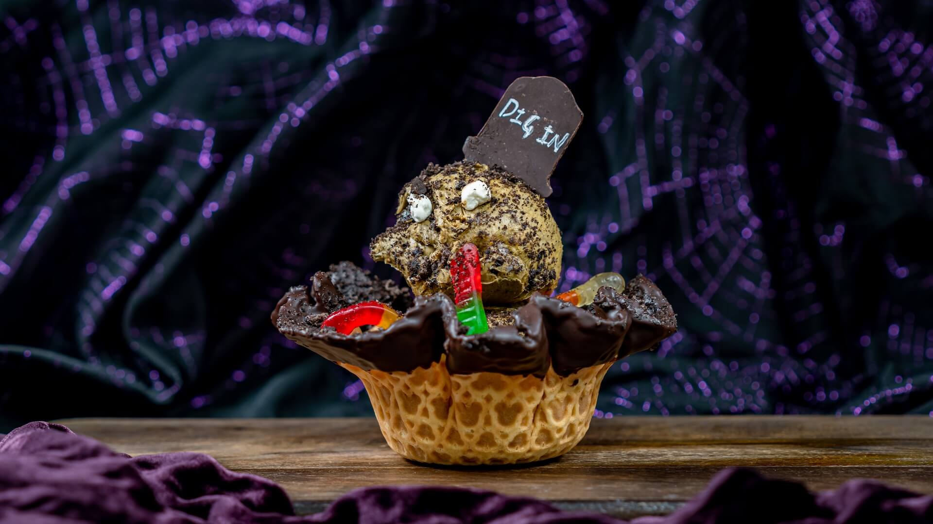 Halloween Time Disneyland 2025, DISNEYLAND HALLOWEEN TREATS 2025: Eat, Drink & Be Scary!