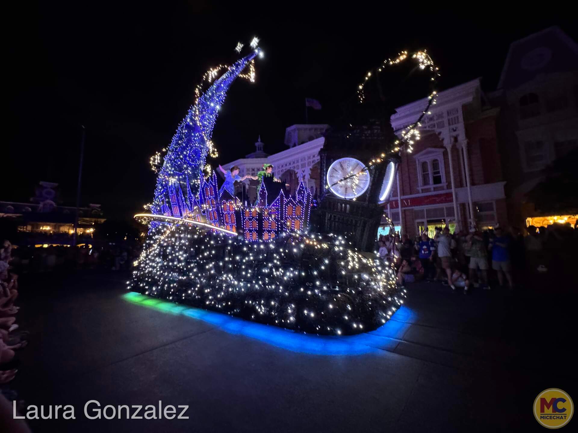 Starlight Parade, WDW UPDATE: New Parade, Revived Ride & A Not-So-Merry Goodbye