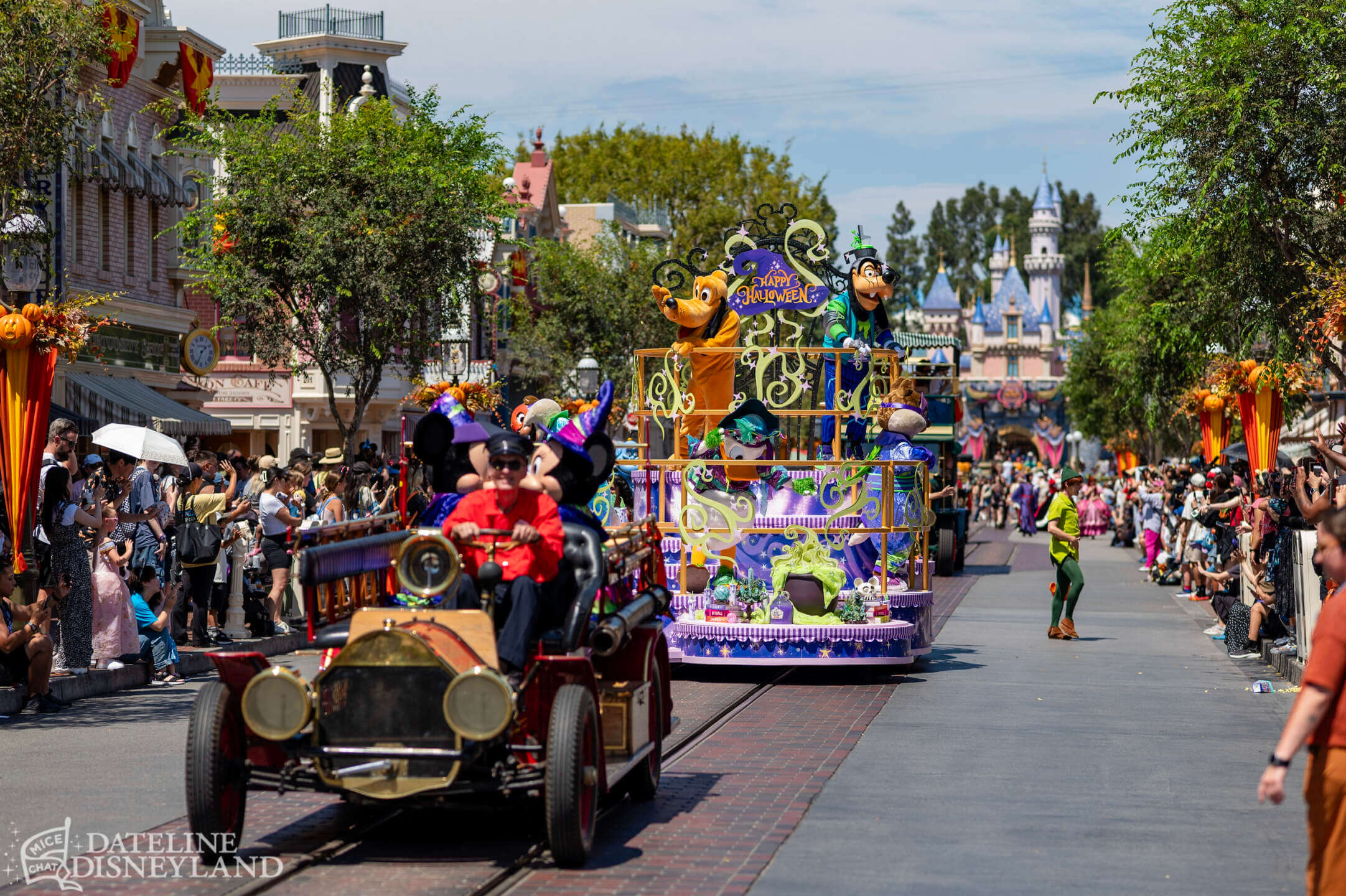 Halloween Time, Disneyland Update: Halloween Time Treats… And a Few Tricks!