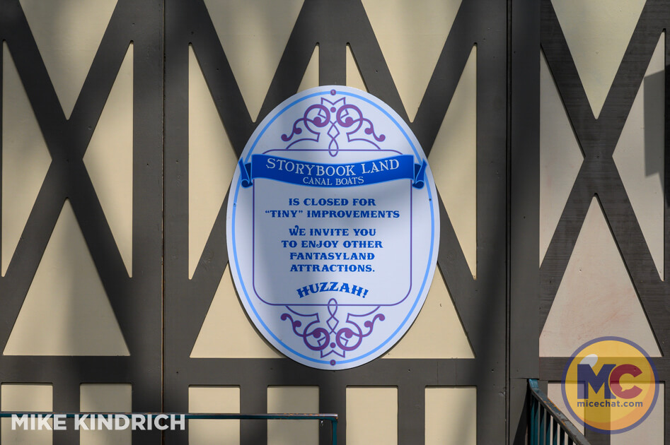 , DISNEYLAND UPDATE: Oswald On Set, Halloween Creeps & Holiday Peeps!