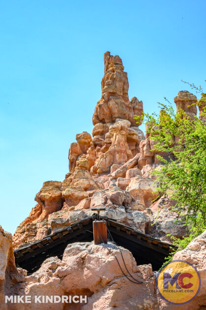 , DISNEYLAND UPDATE: Pumpkins, Profits & Park Progress!