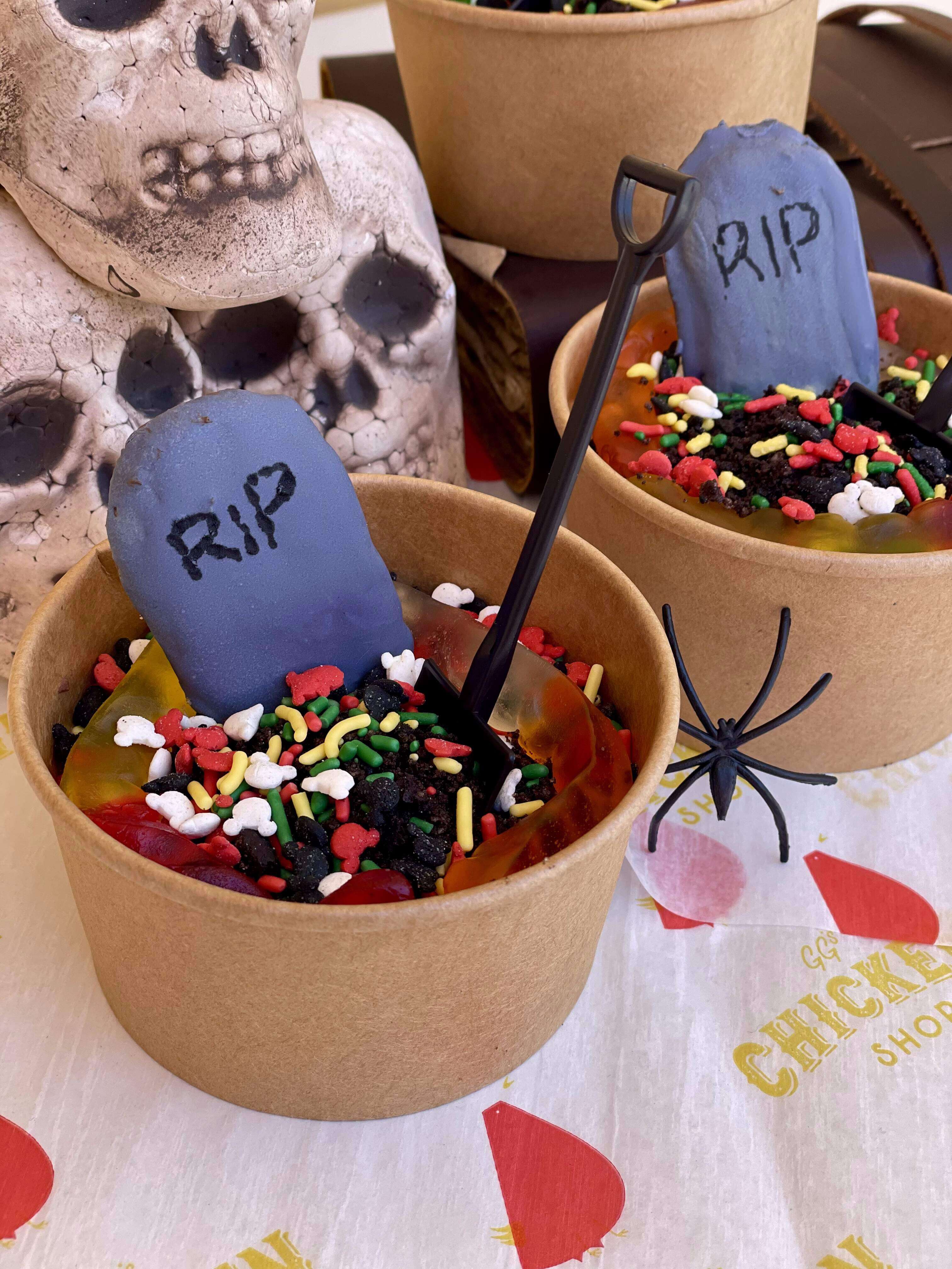 , DISNEYLAND UPDATE: Pumpkins, Projects & Pixie Dust!