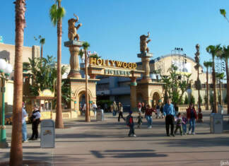 Yesterland: Hollywood Pictures Backlot at DCA, as it looked in 2001 Yesterland: Hollywood Pictures Backlot, as it looked in 2001