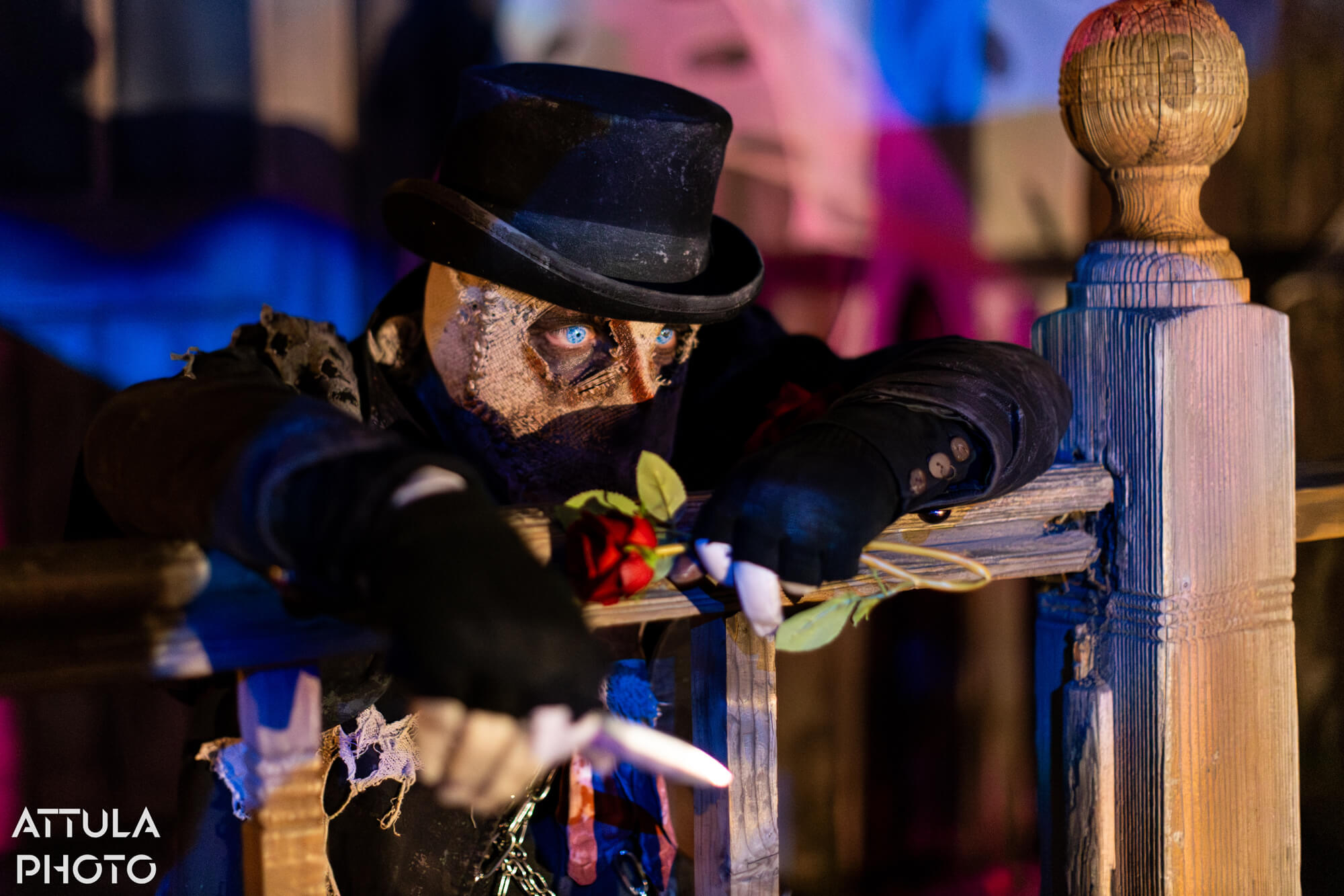 Knott's Scary Farm, 🎃 Knott’s Scary Farm 2025 Guide: New Mazes, What’s Leaving, Haunted Happenings, Foodie Frights & a Hangin’