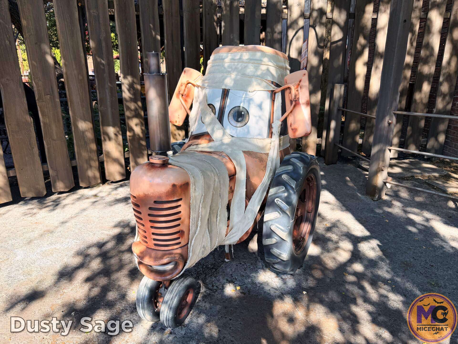 , DISNEYLAND UPDATE: Pumpkins, Peppermint & Price Cuts?!