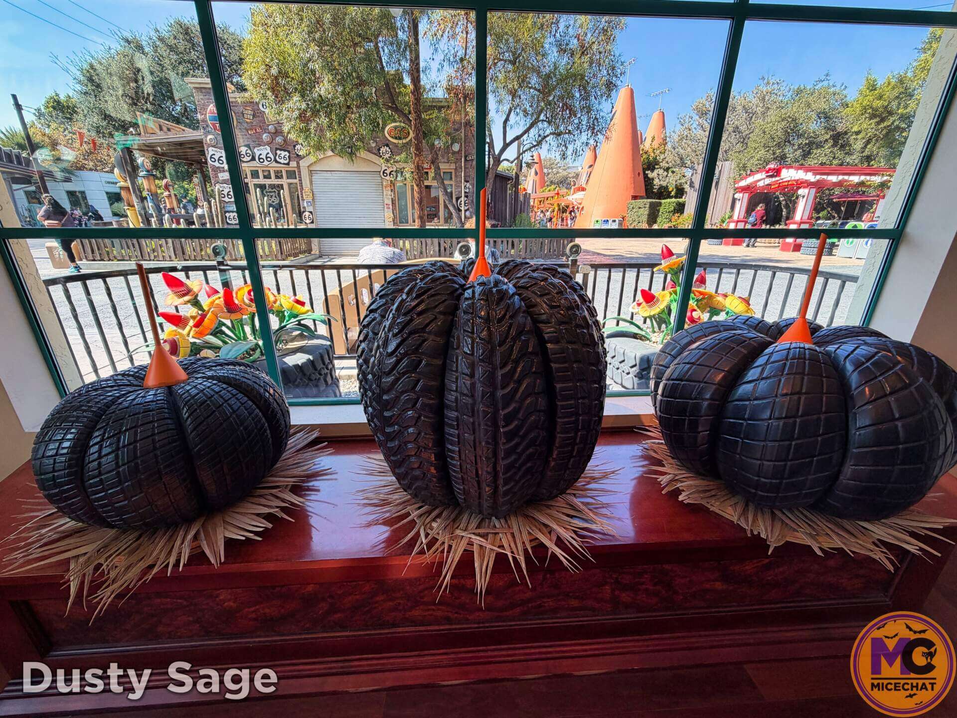 , DISNEYLAND UPDATE: Pumpkins, Peppermint & Price Cuts?!