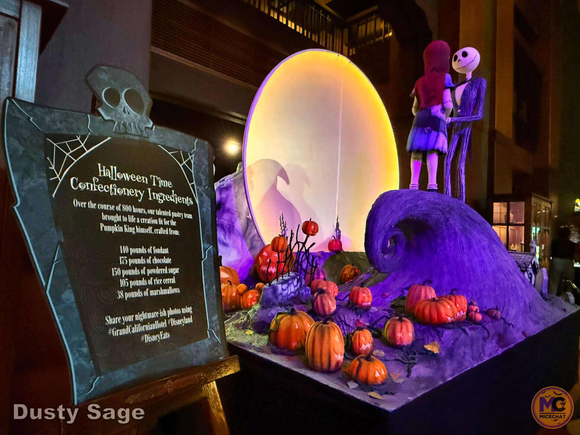 DISNEYLAND UPDATE: Pumpkins, Plywood & Price Cuts?!