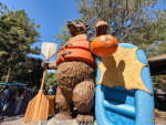 Disneyland-beauty grizzly front sign-micechat
