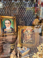 Disneyland-beauty magic shop window 2-micechat