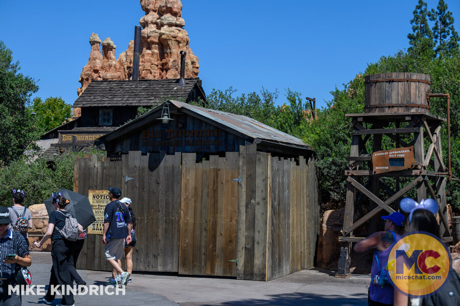 , DISNEYLAND UPDATE: The Lazy, Hazy, Crazy Final Days of Summer